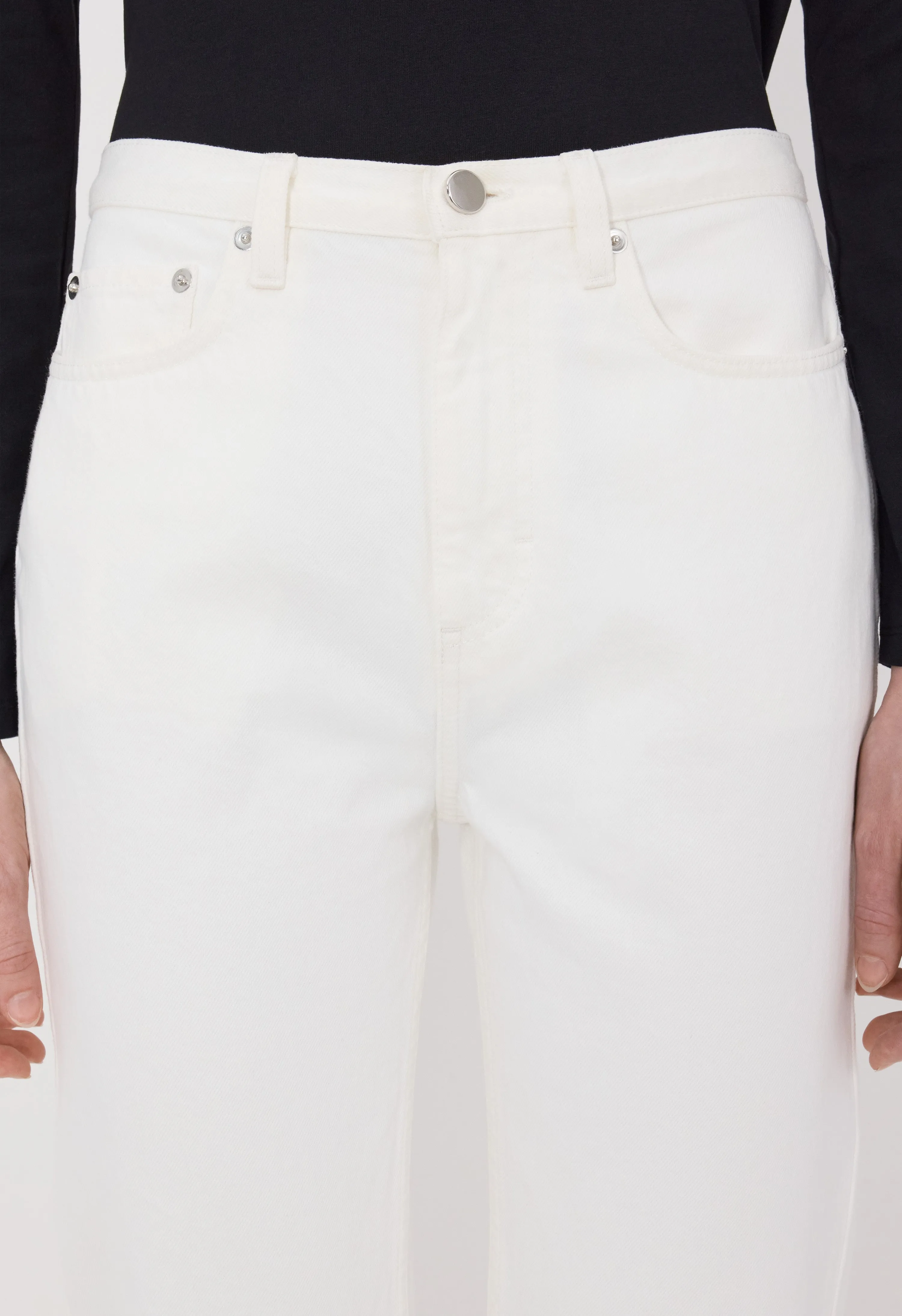 JUDE LDS Straight leg jeans sold by Loulou De Saison product image thumbnail 4