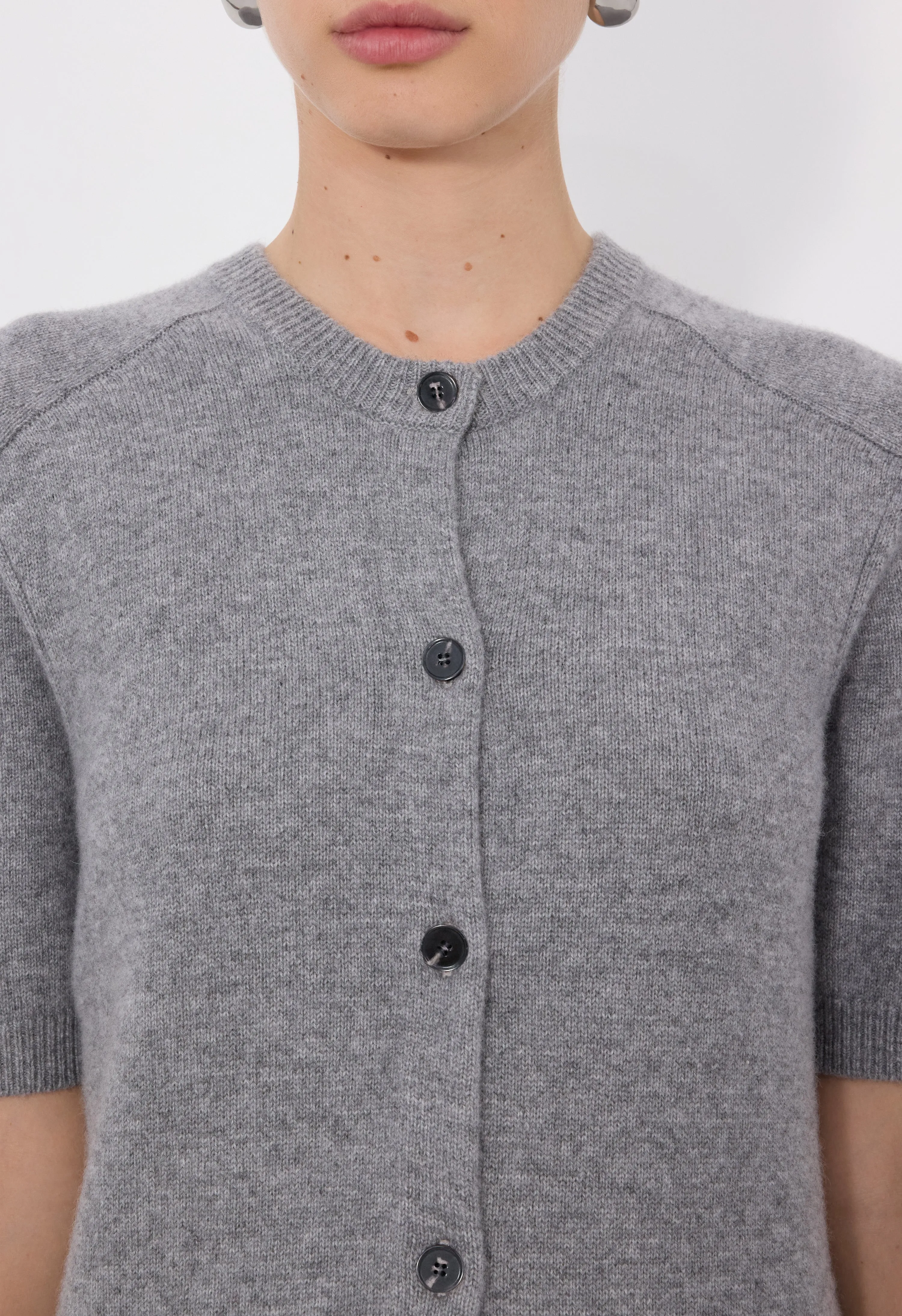 JODI Short sleeve cashmere cardigan sold by Loulou De Saison product image thumbnail 4