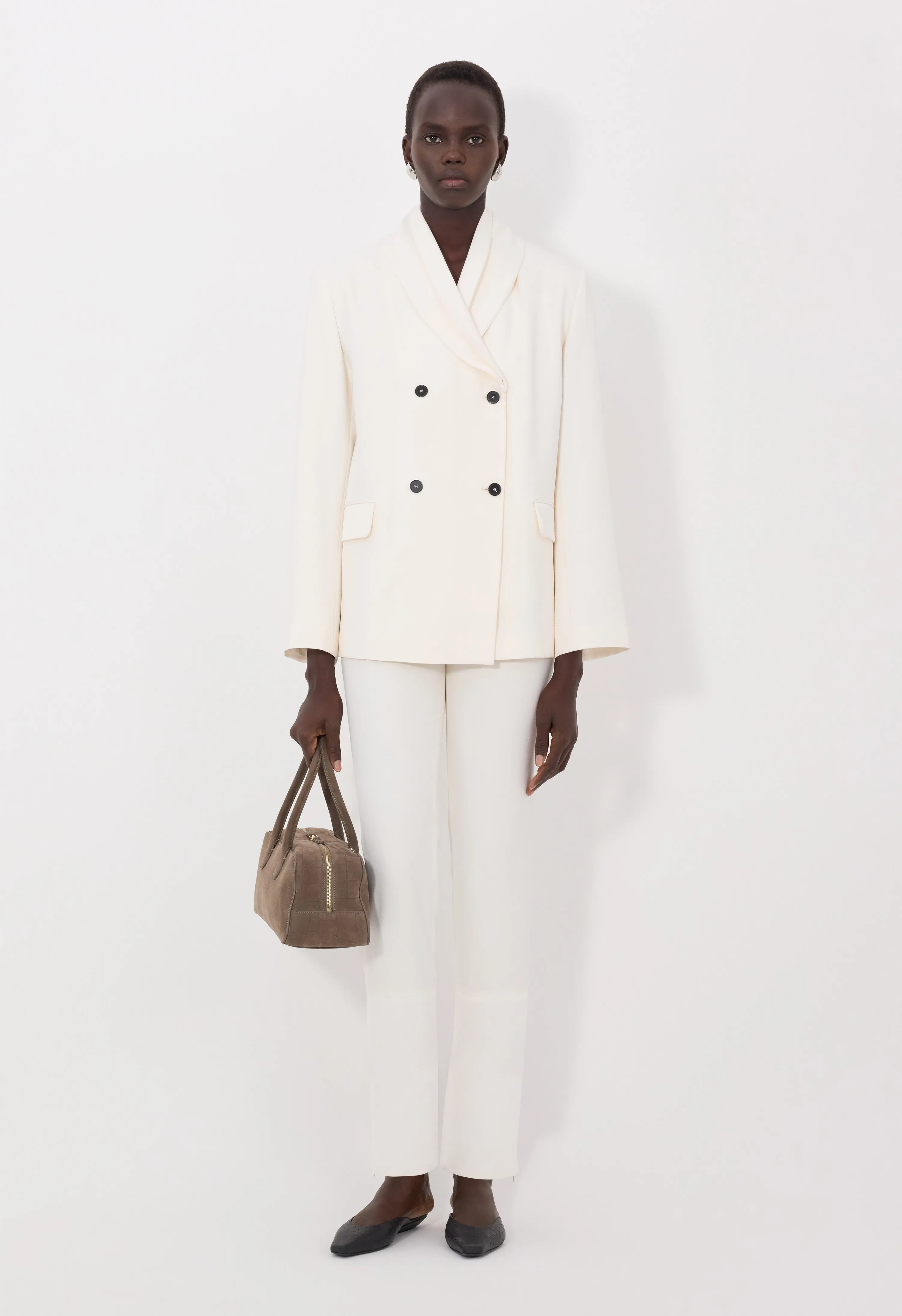 JIHA Shawl collar jacket sold by Loulou De Saison