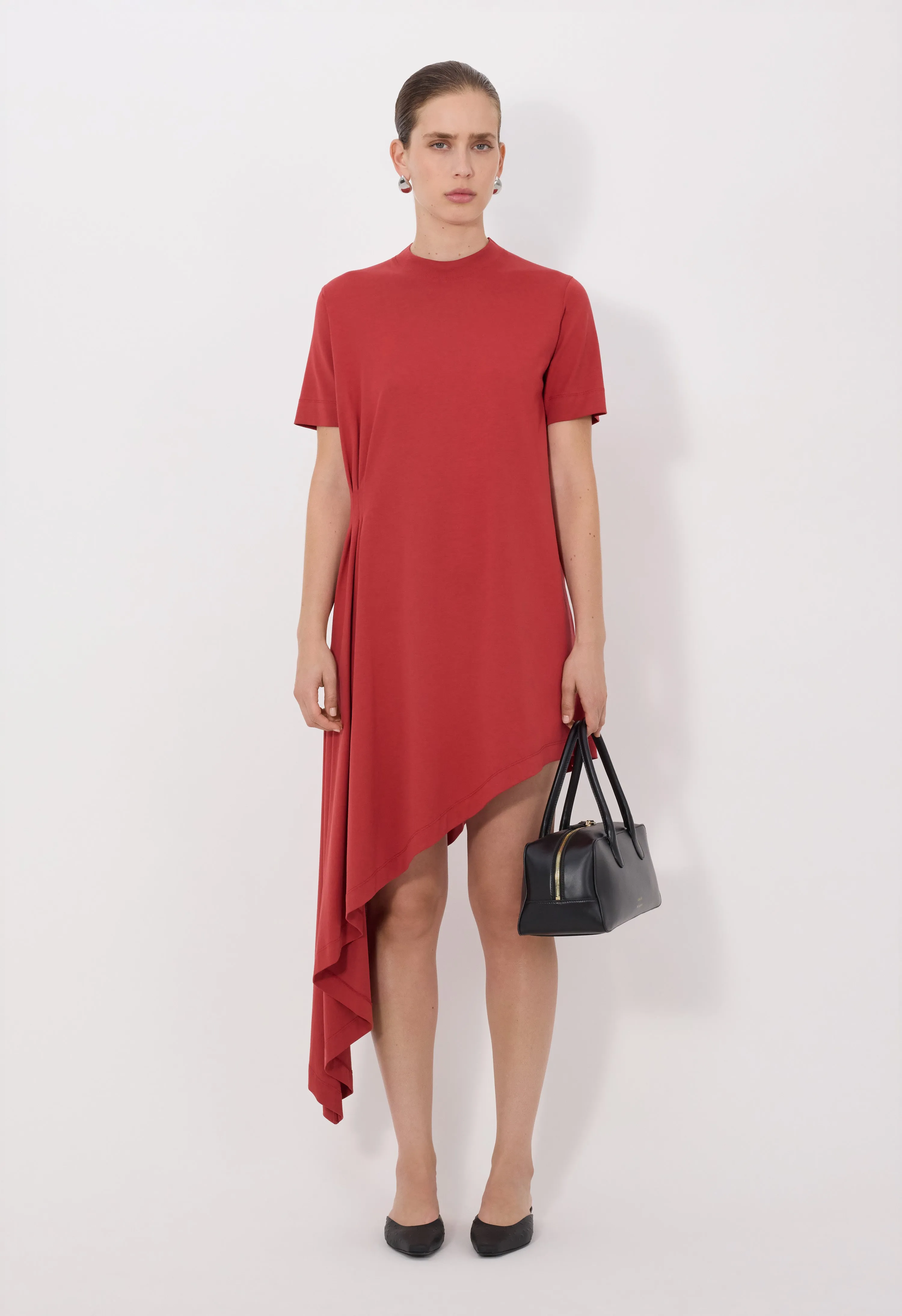 IGARI Asymmetric T-shirt dress sold by Loulou De Saison