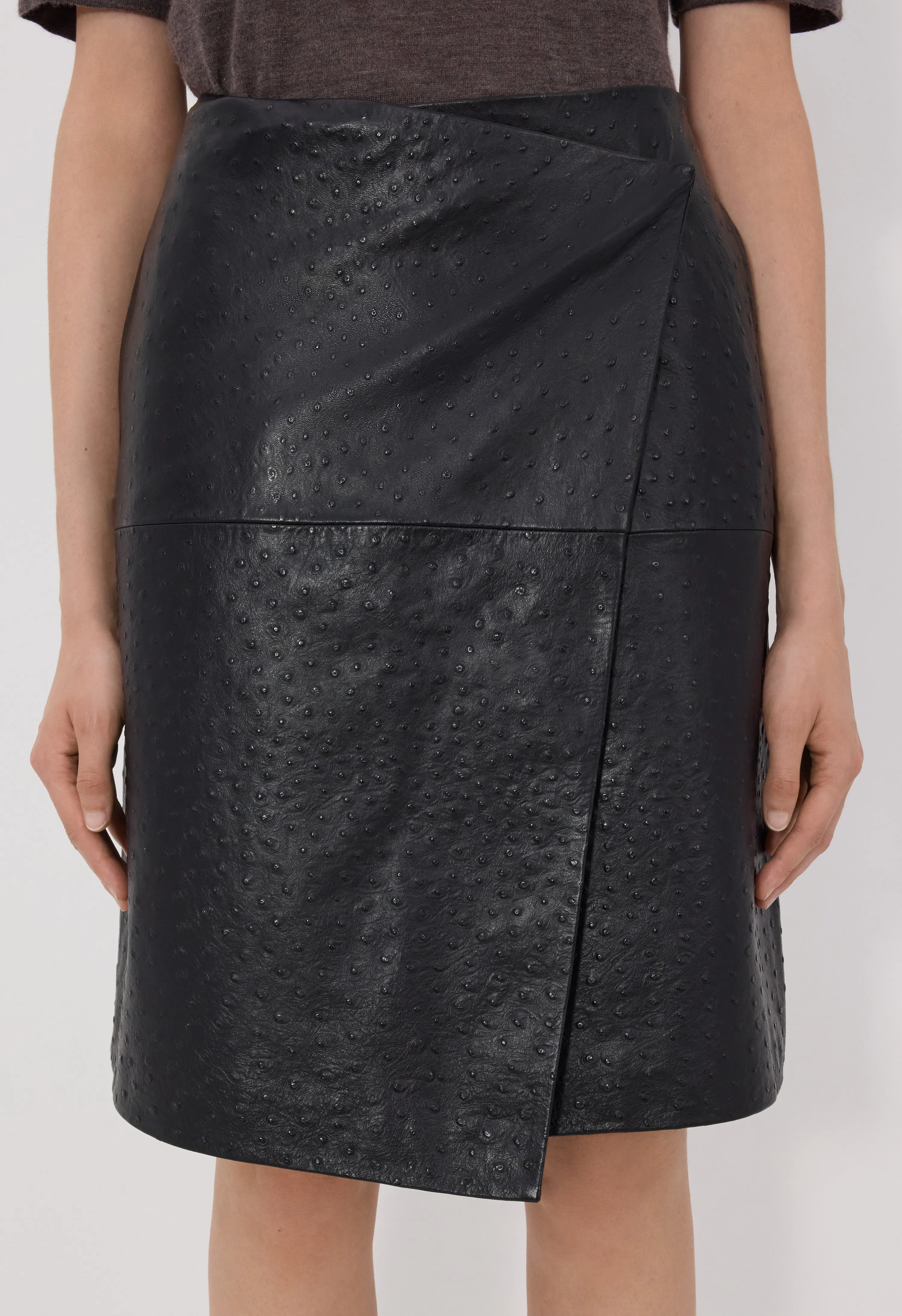 GORA Ostrich-effect leather wrap skirt sold by Loulou De Saison product image thumbnail 4