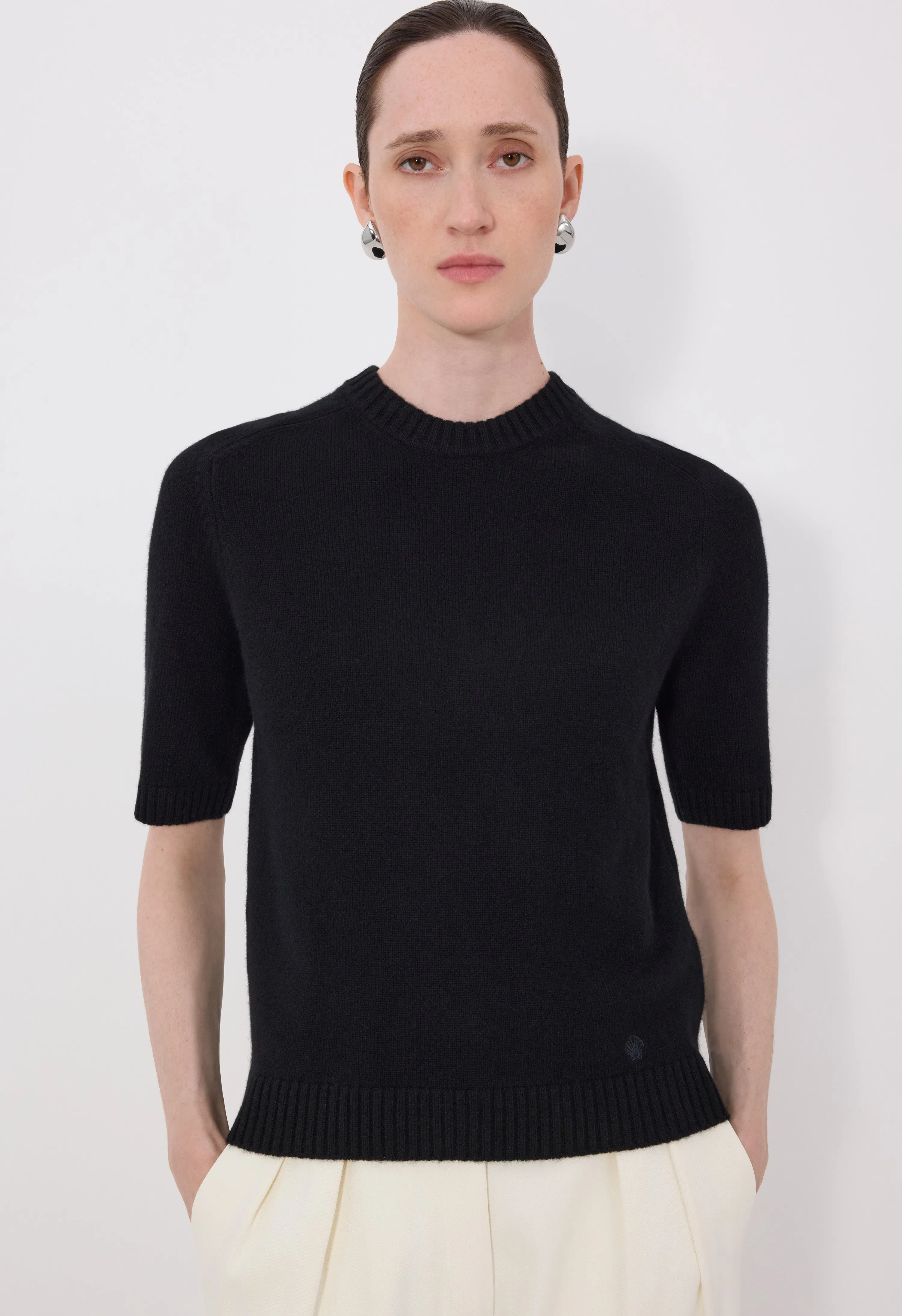 DARA Short-sleeve cashmere top sold by Loulou De Saison product image thumbnail 4