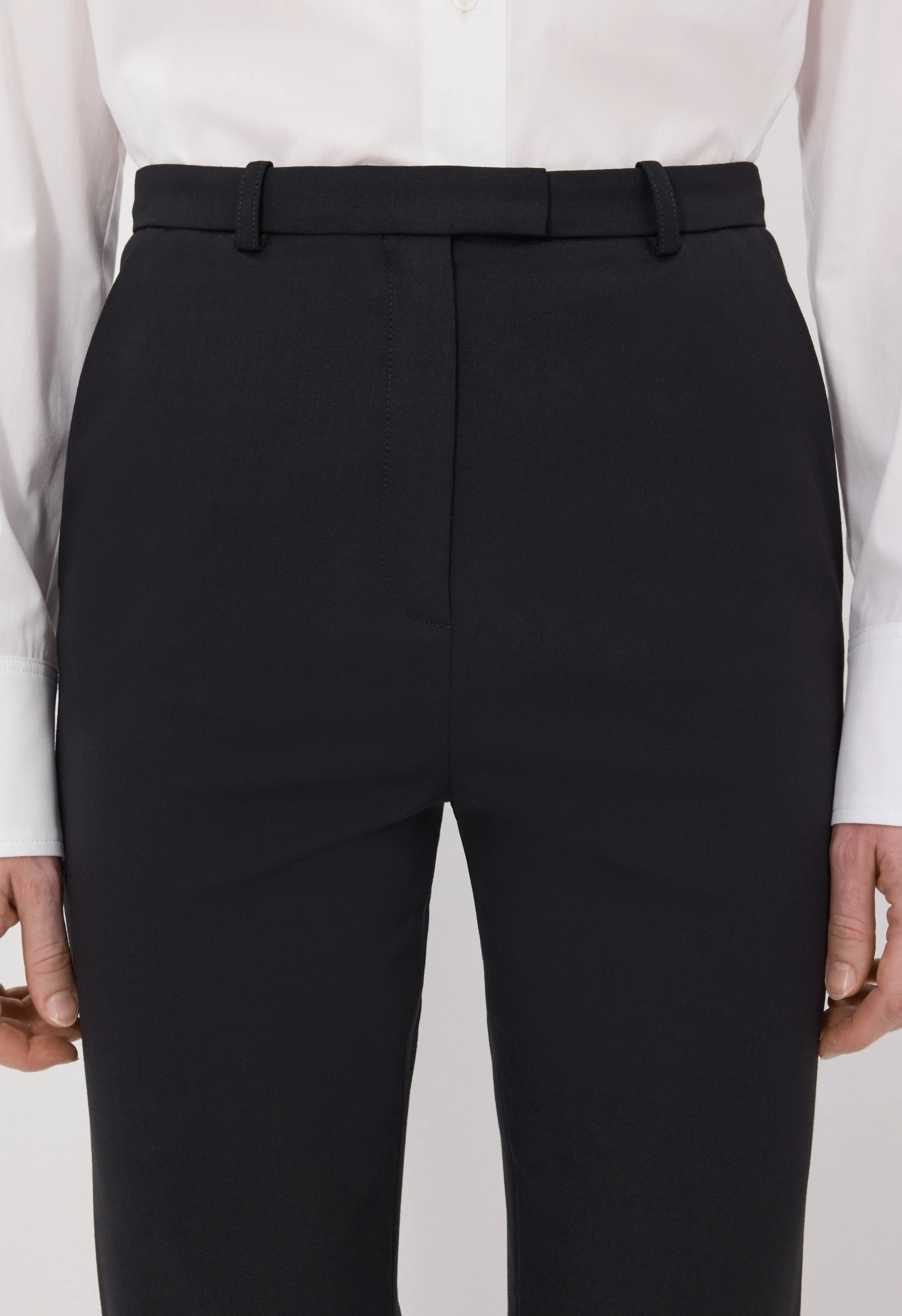 CARLO 3/4 trousers sold by Loulou De Saison product image thumbnail 4