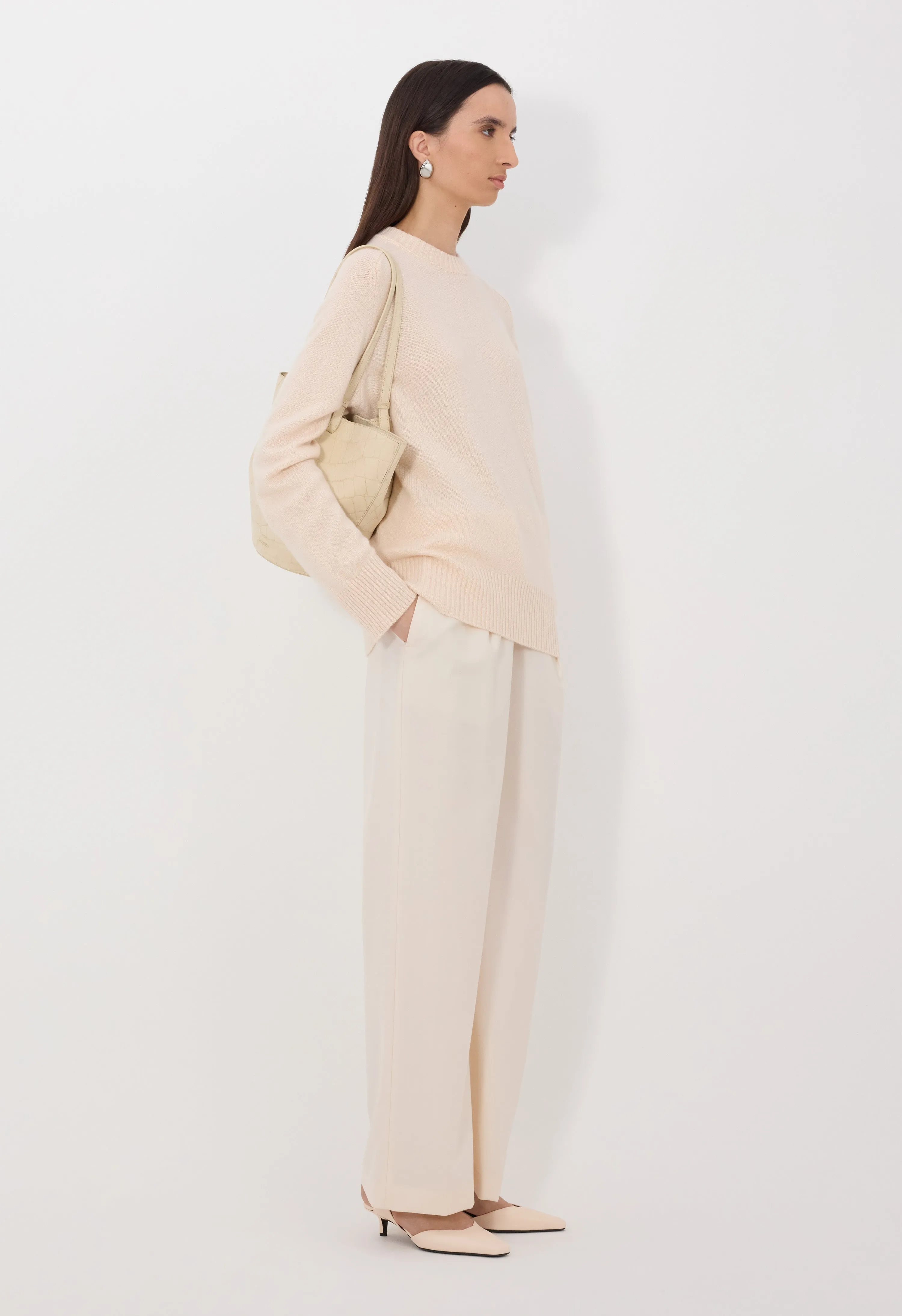 BALTRA LDS Cashmere sweater sold by Loulou De Saison product image thumbnail 3