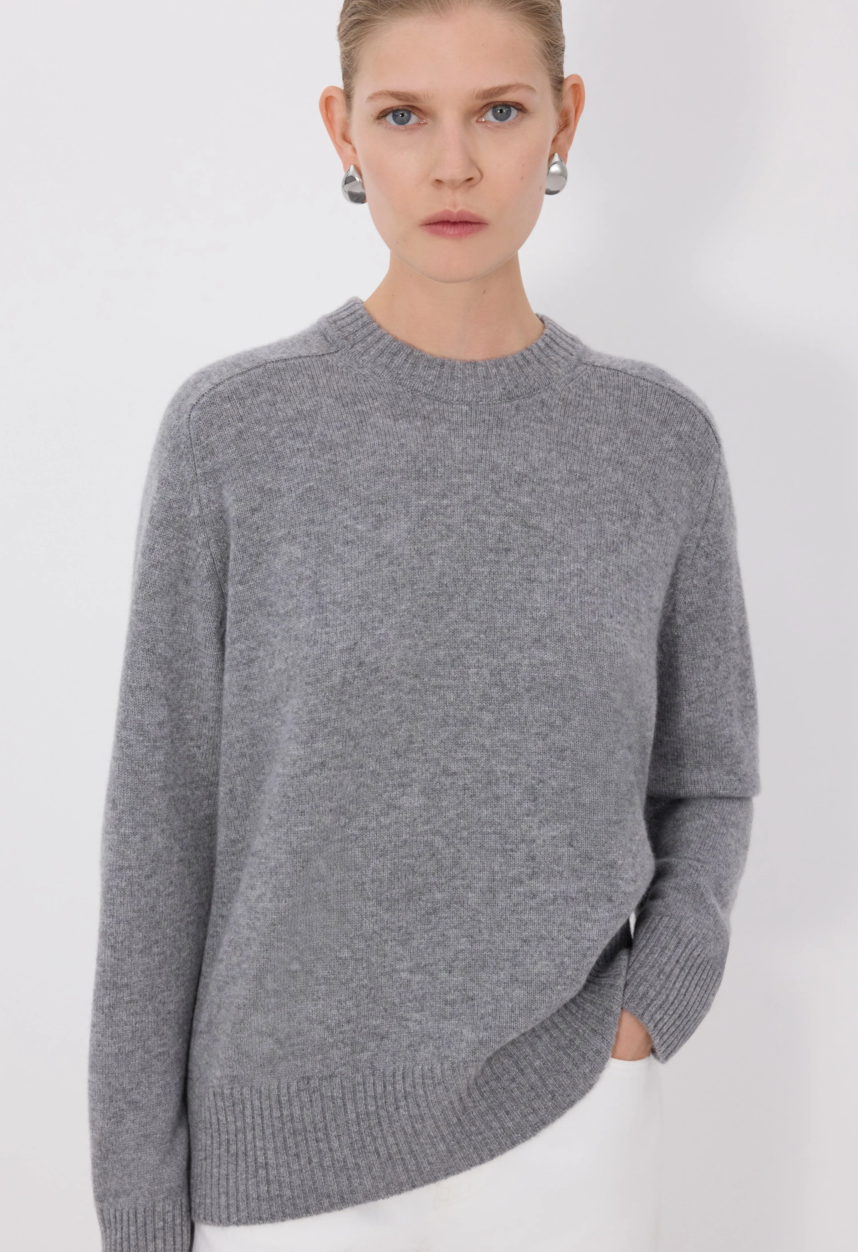 BALTRA LDS Cashmere sweater sold by Loulou De Saison product image thumbnail 4