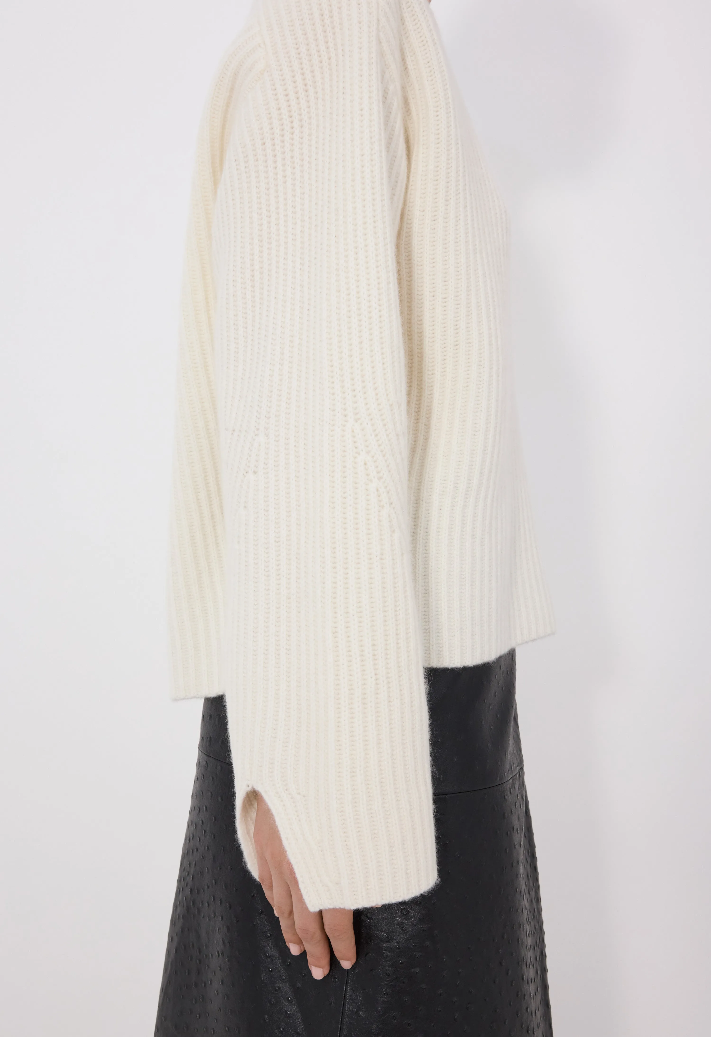 AXEL LDS Ribbed cashmere sweater sold by Loulou De Saison product image thumbnail 4