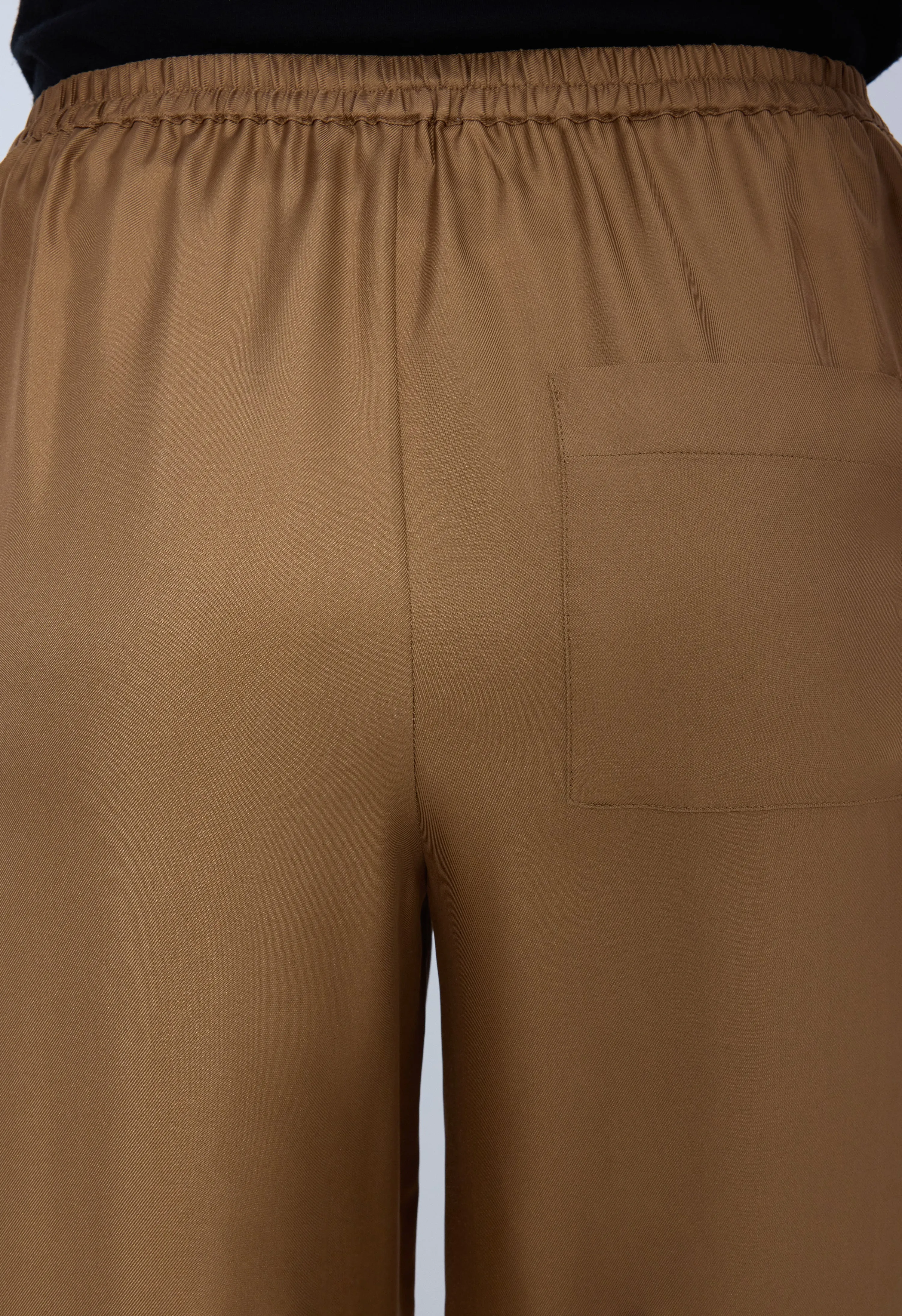 ALERA LDS Silk twill trousers sold by Loulou De Saison product image thumbnail 4