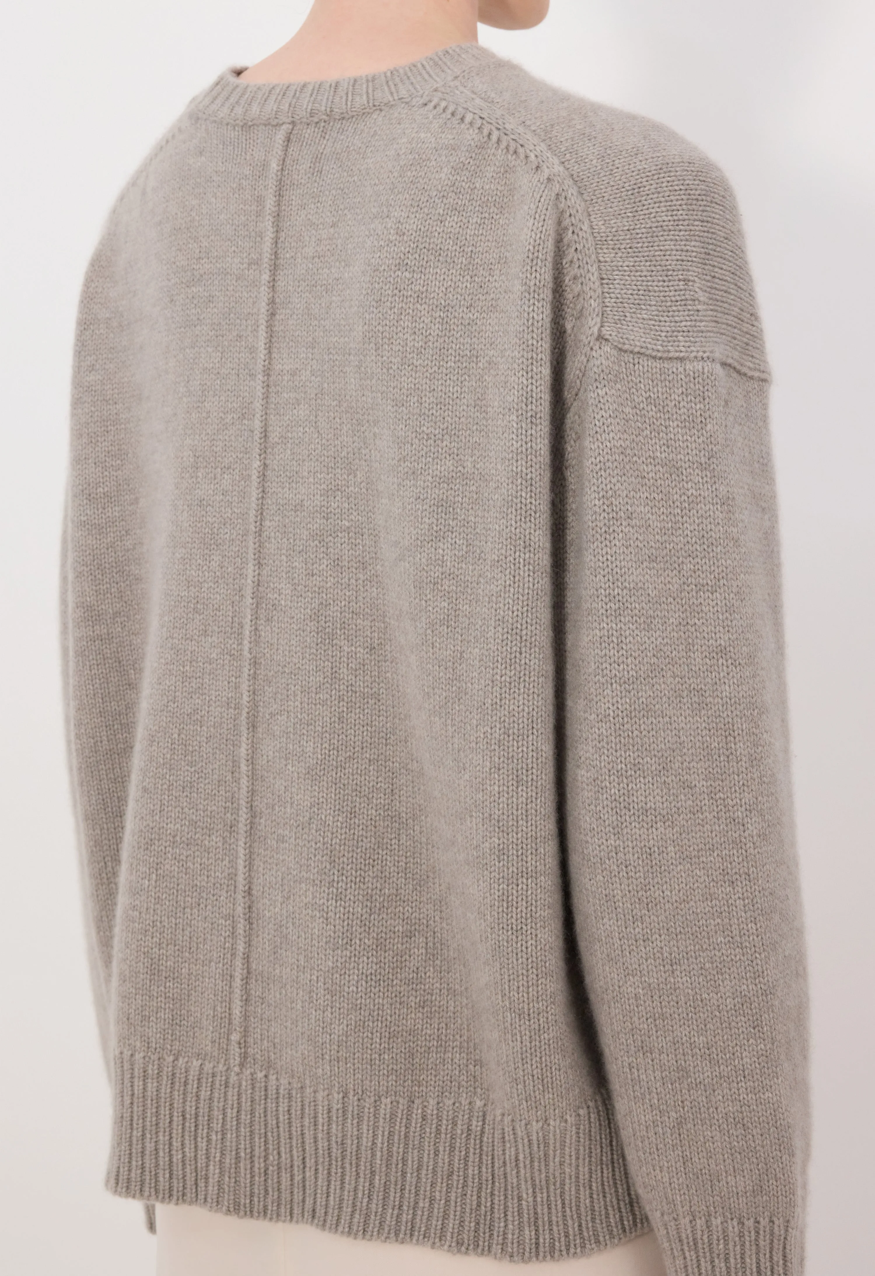PIA Oversized cashmere sweater sold by Loulou De Saison product image thumbnail 4