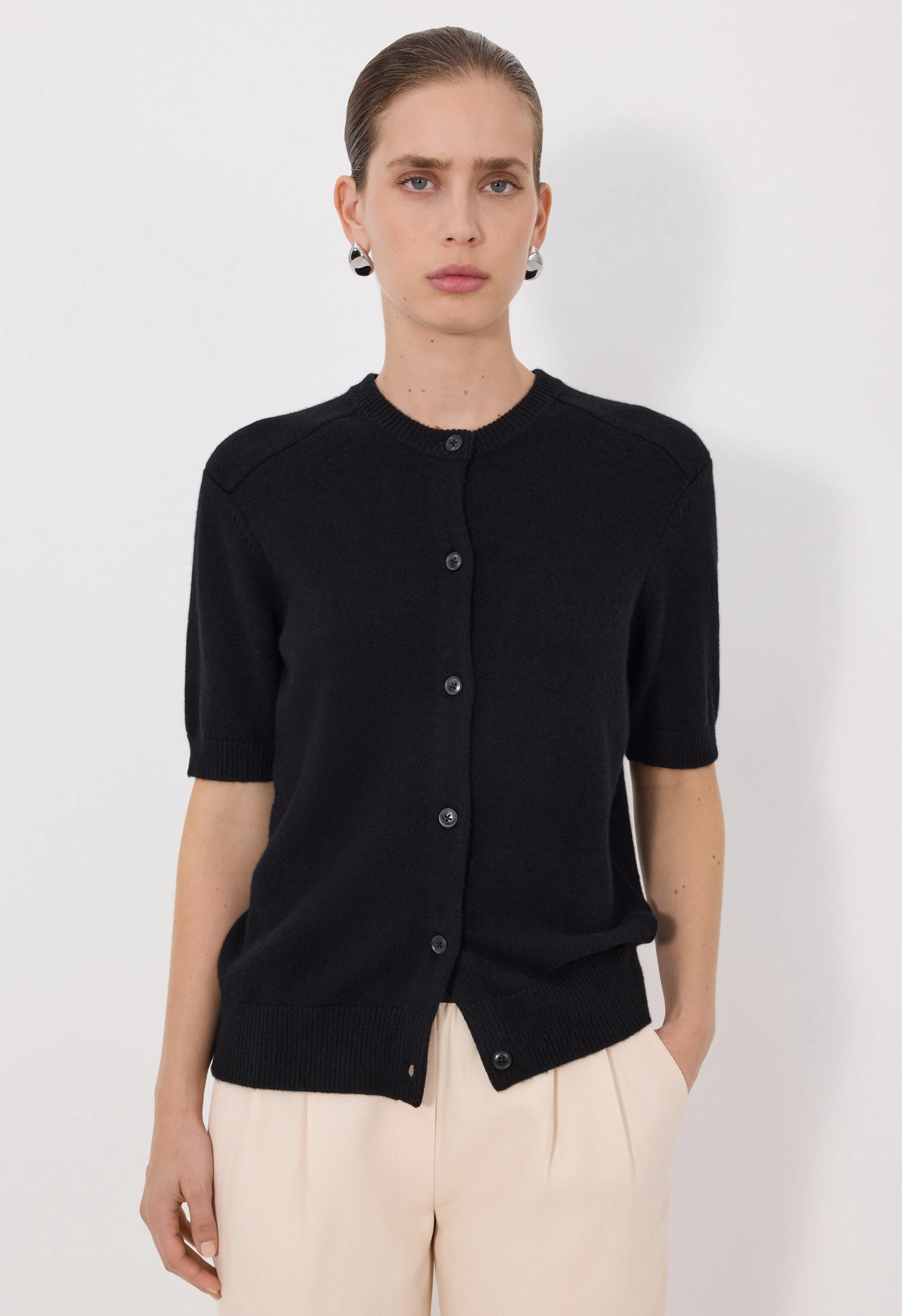 JODI Short sleeve cashmere cardigan sold by Loulou De Saison product image thumbnail 4