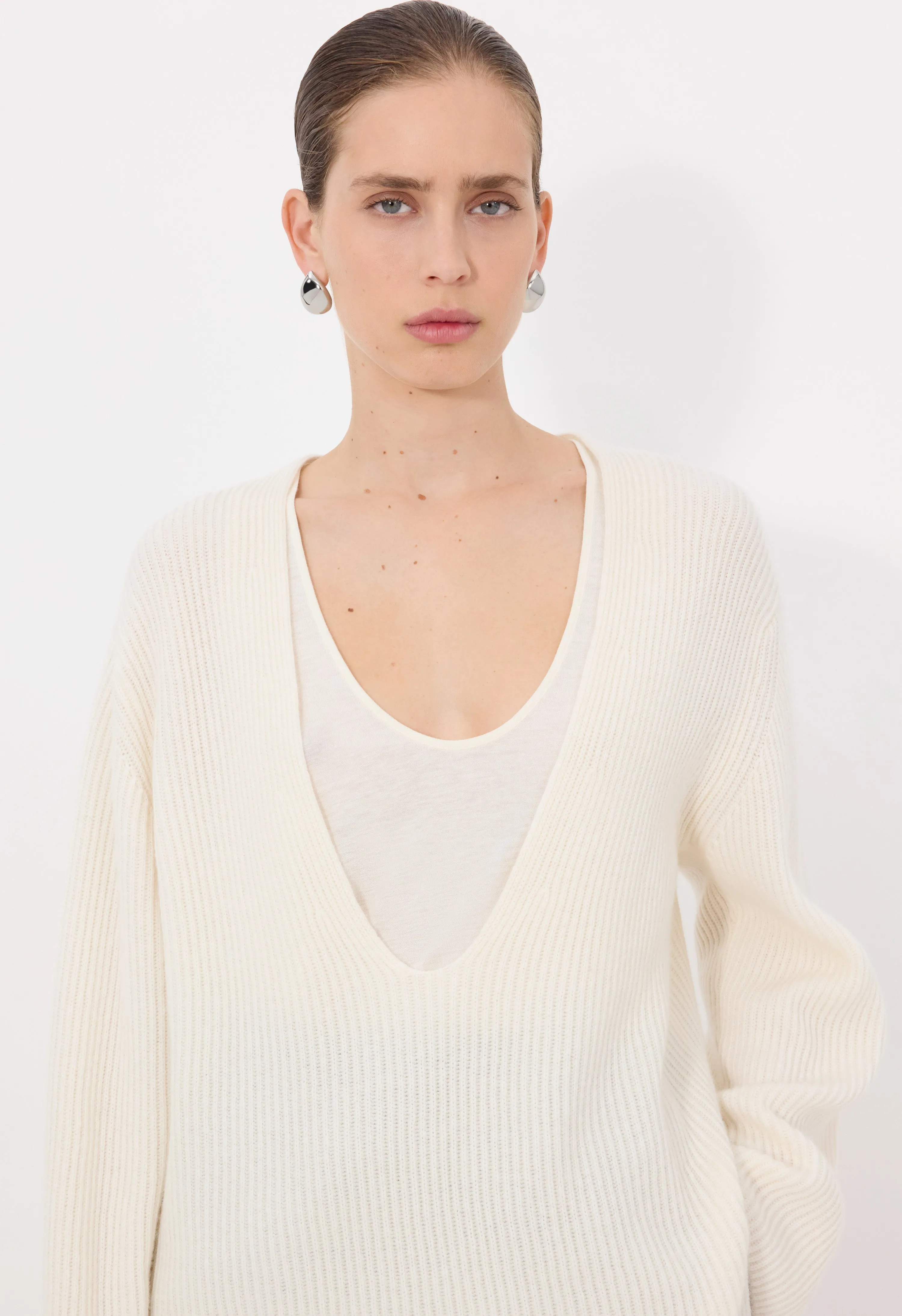 GABE U neck ribbed cashmere sweater sold by Loulou De Saison product image thumbnail 4