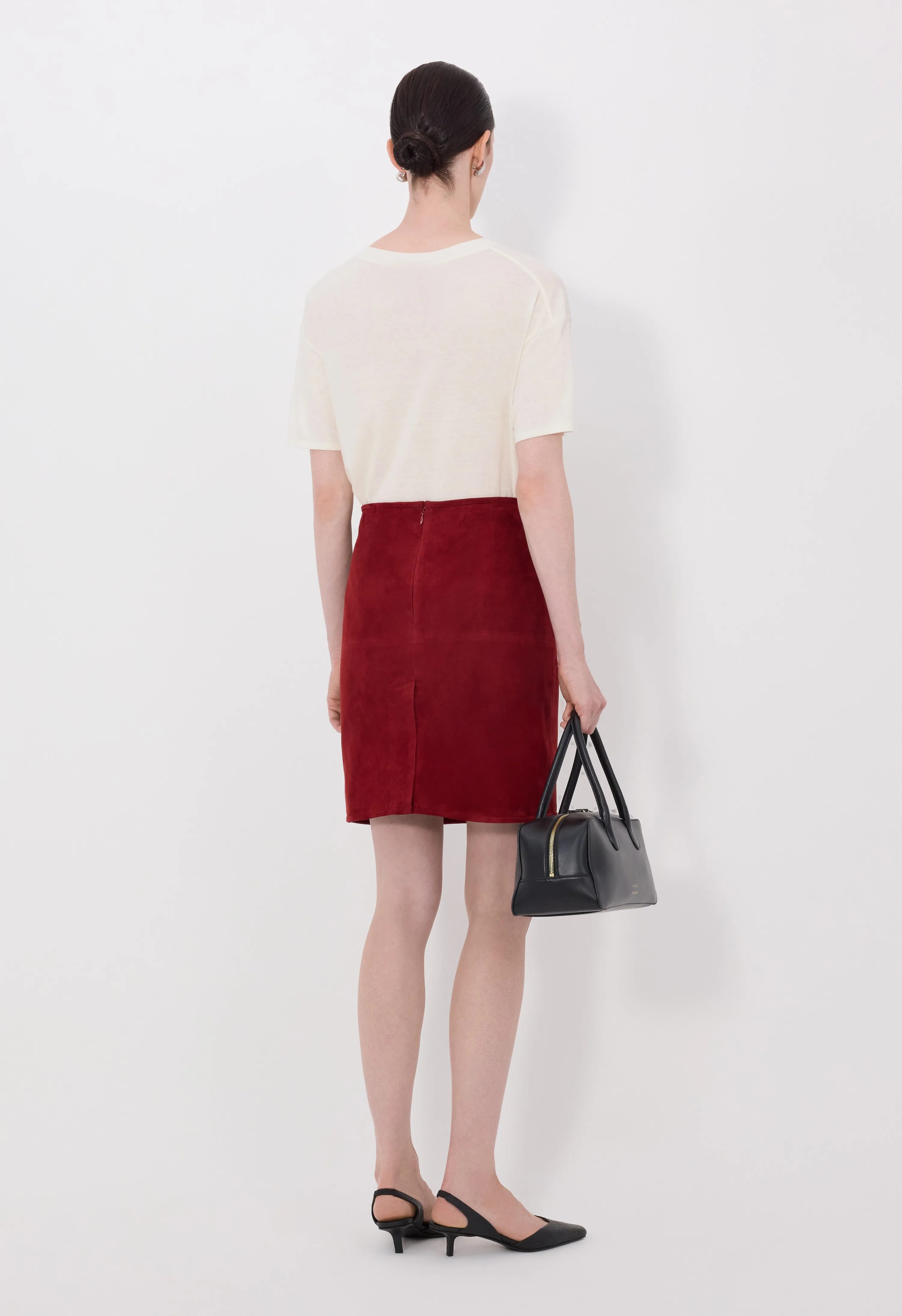 ENGEL Suede pencil skirt sold by Loulou De Saison product image thumbnail 5