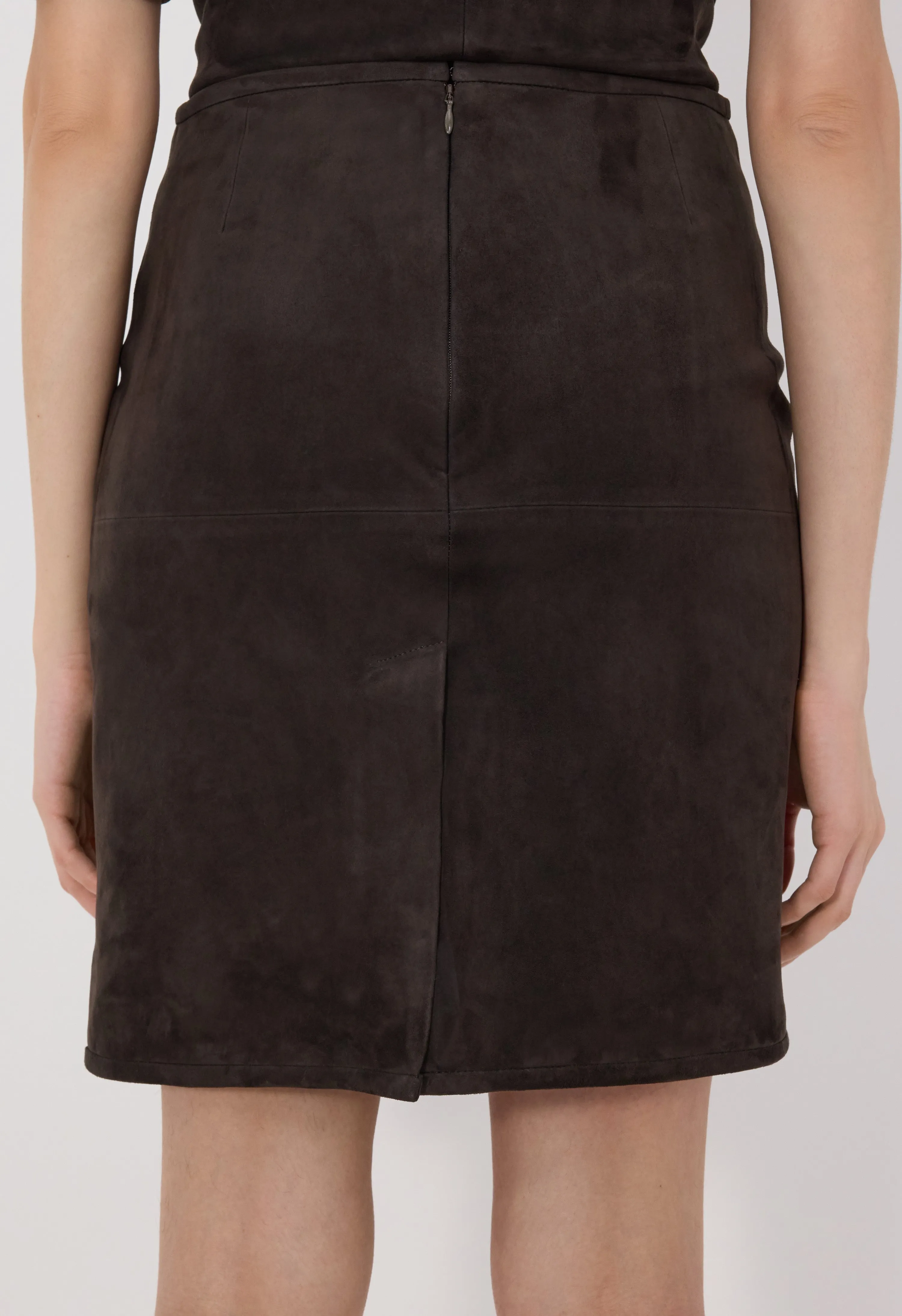 ENGEL Suede pencil skirt sold by Loulou De Saison product image thumbnail 4