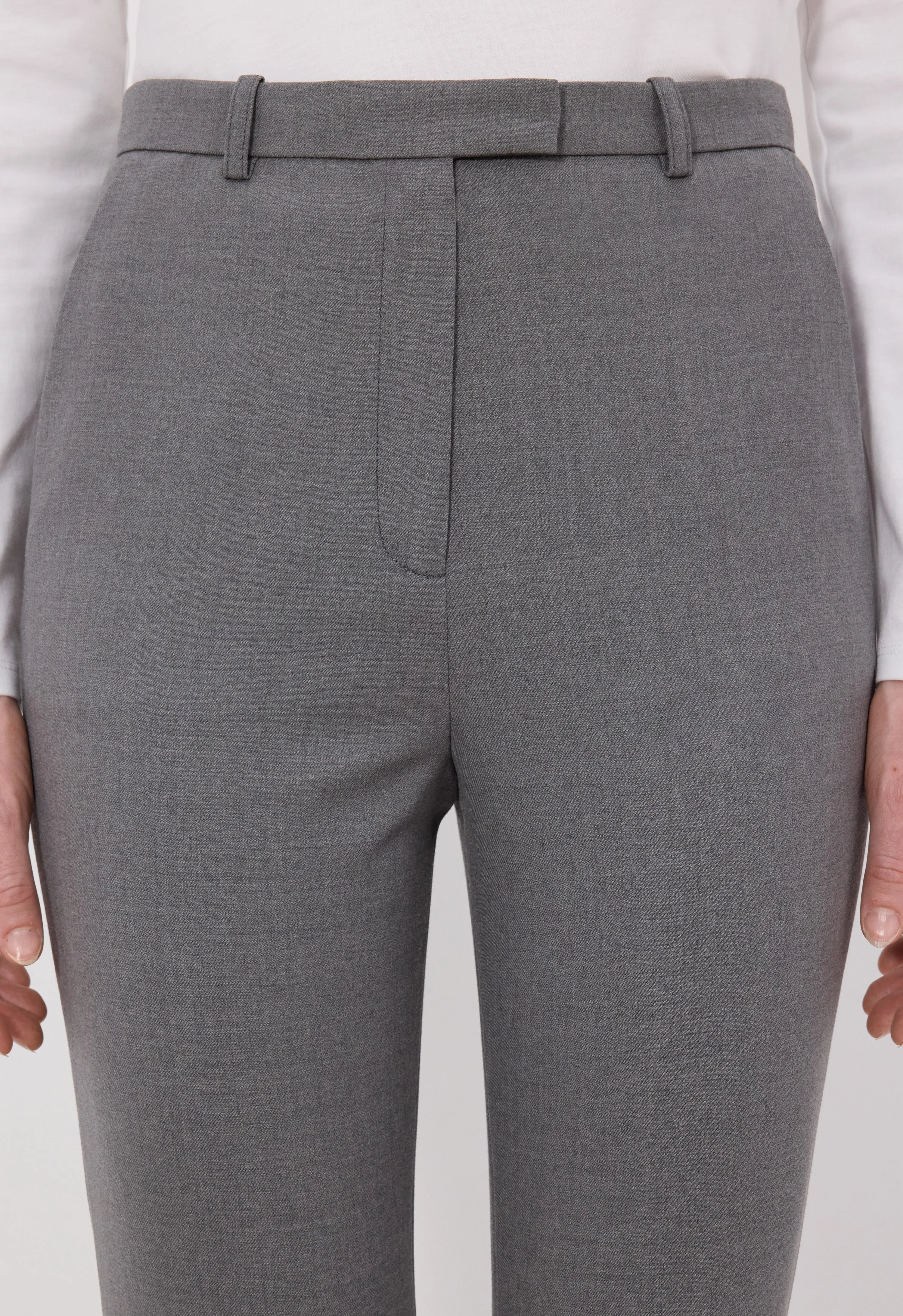 CARLO 3/4 trousers sold by Loulou De Saison product image thumbnail 4