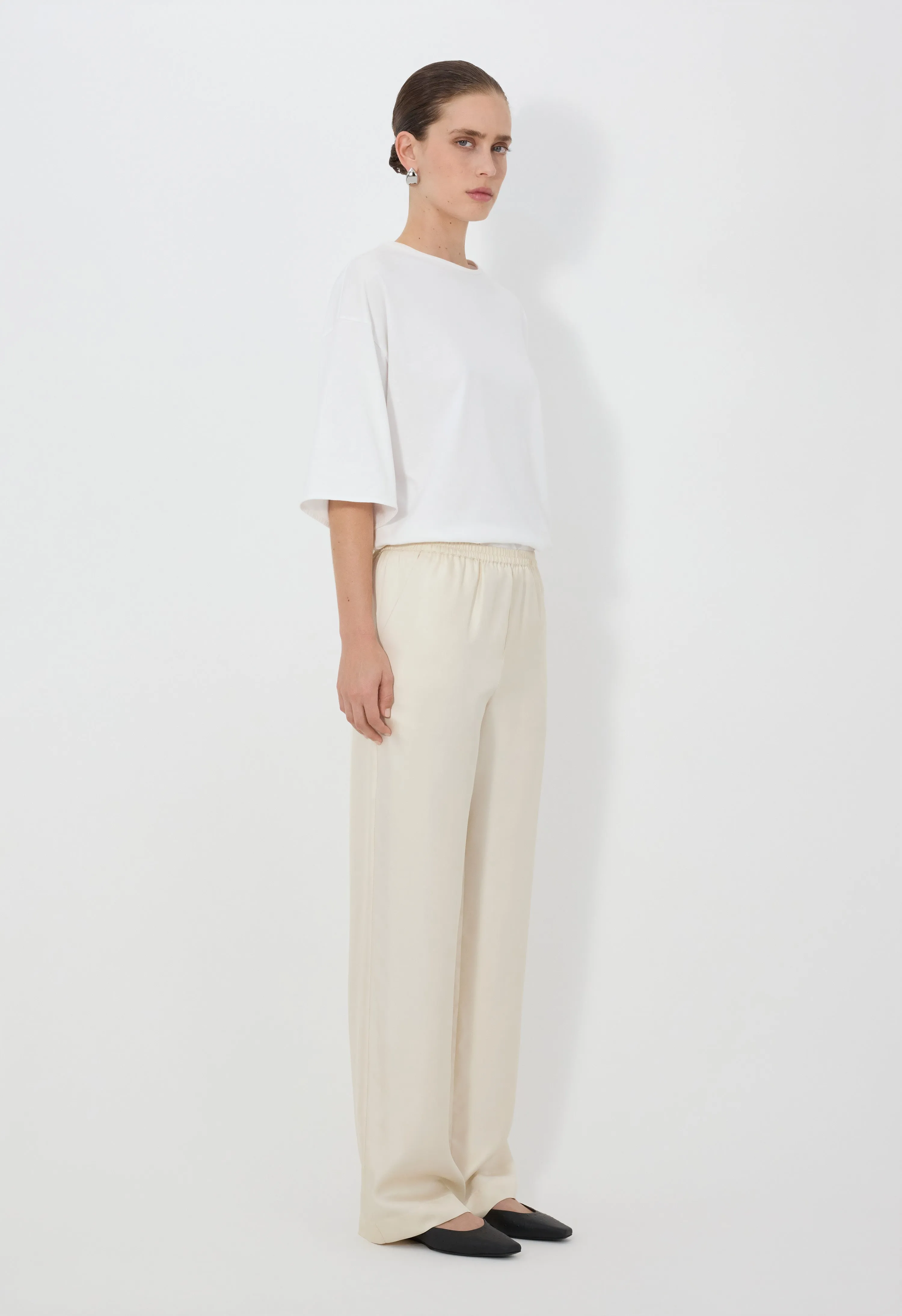 ALERA LDS Silk twill trousers sold by Loulou De Saison product image thumbnail 3
