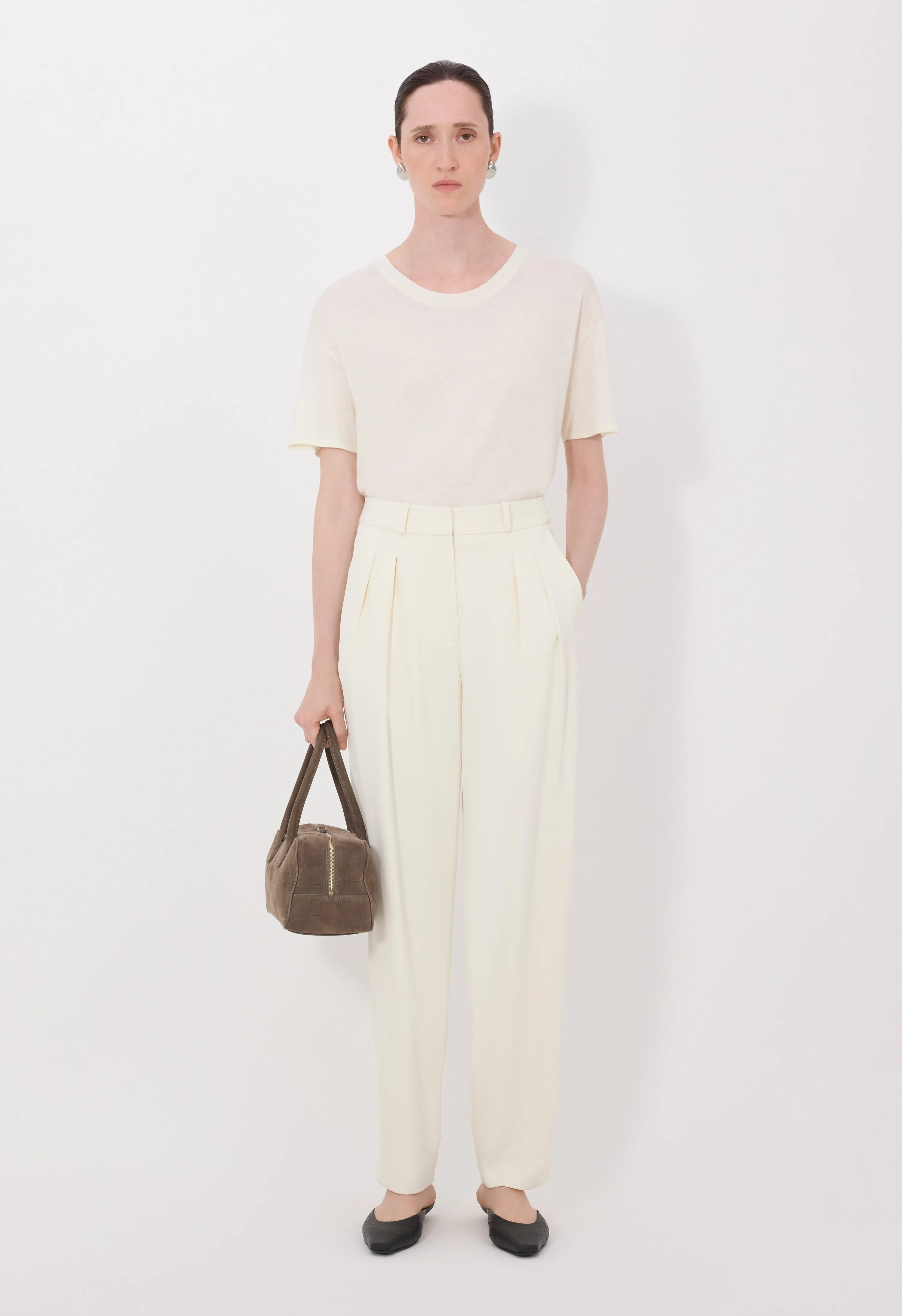 ALIO Pleated trousers sold by Loulou De Saison