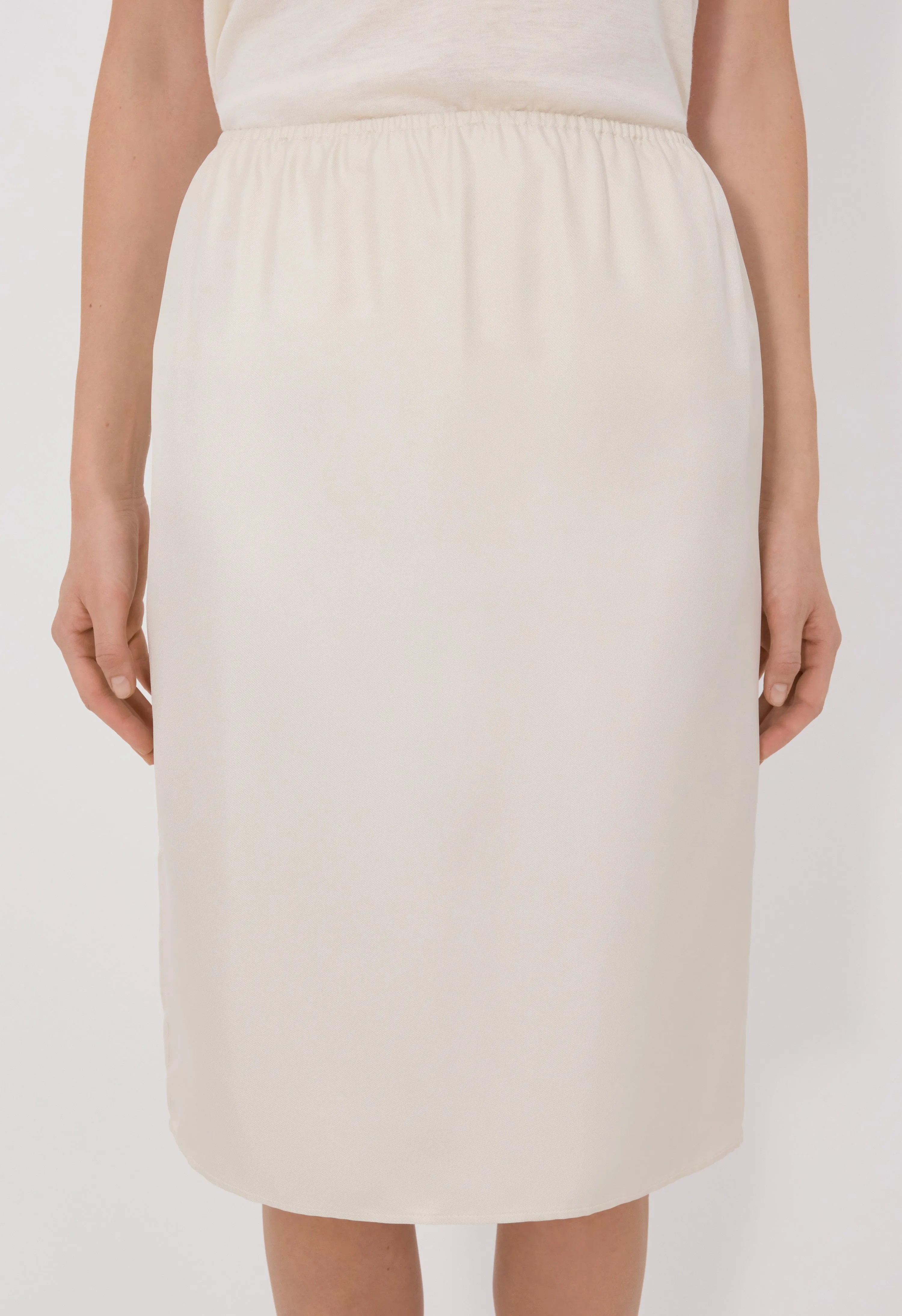 VASALI Silk twill skirt sold by Loulou De Saison product image thumbnail 4