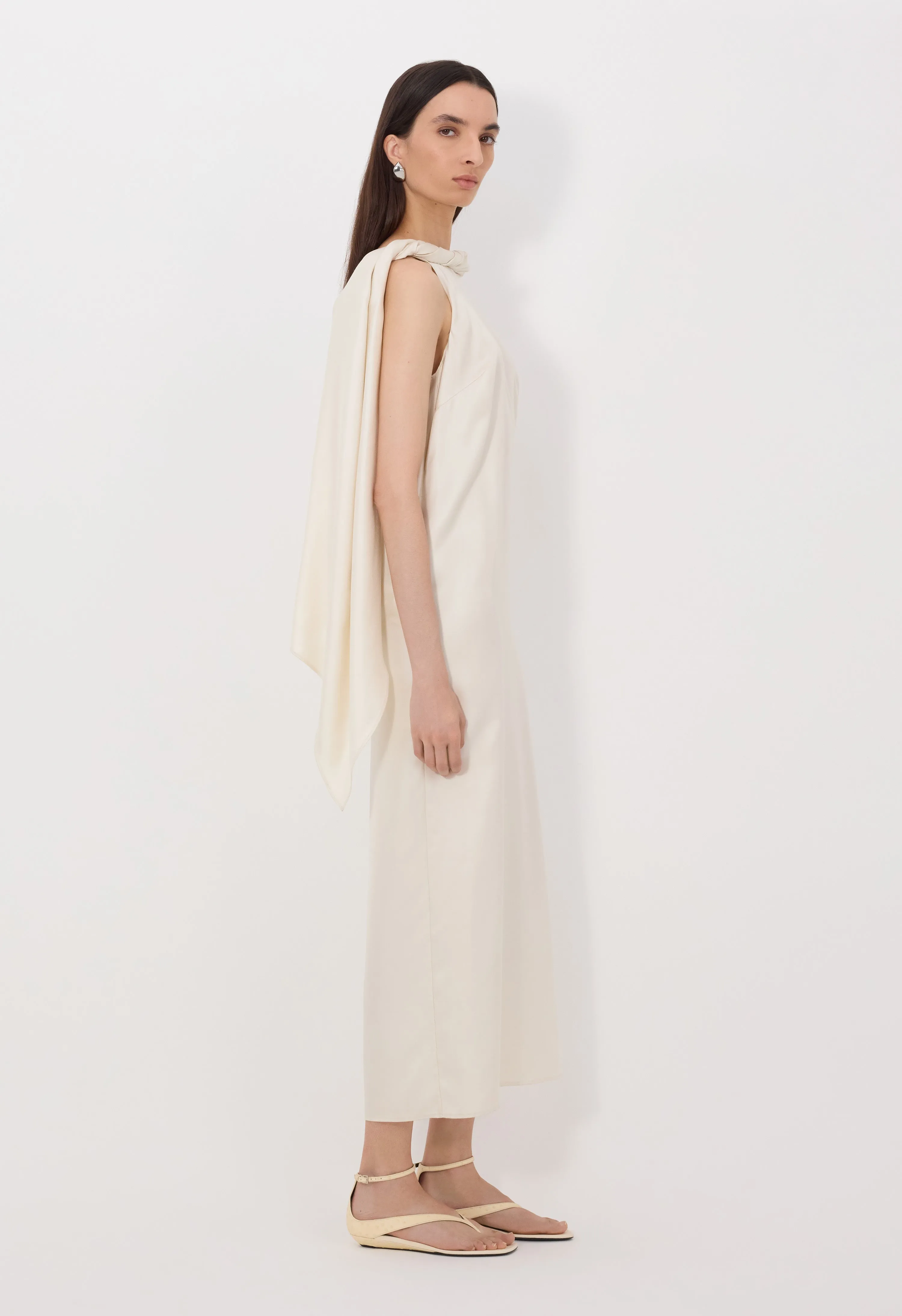 SUSAN Twisted collar dress sold by Loulou De Saison product image thumbnail 5
