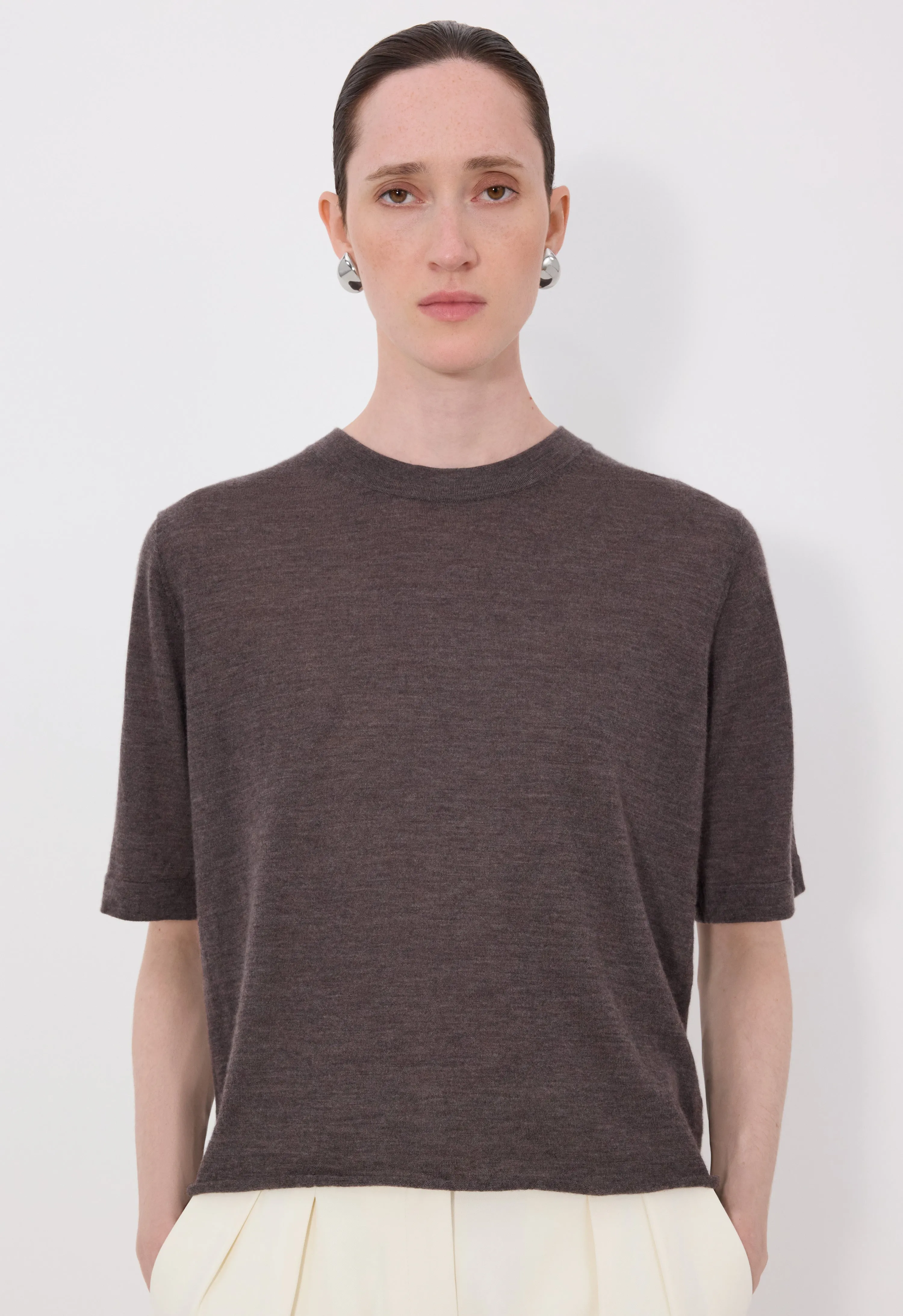 NALA Short-sleeve fluid cashmere top sold by Loulou De Saison product image thumbnail 4