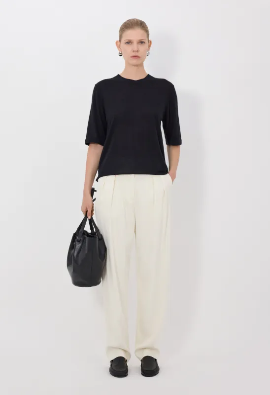 NALA Short-sleeve fluid cashmere top sold by Loulou De Saison