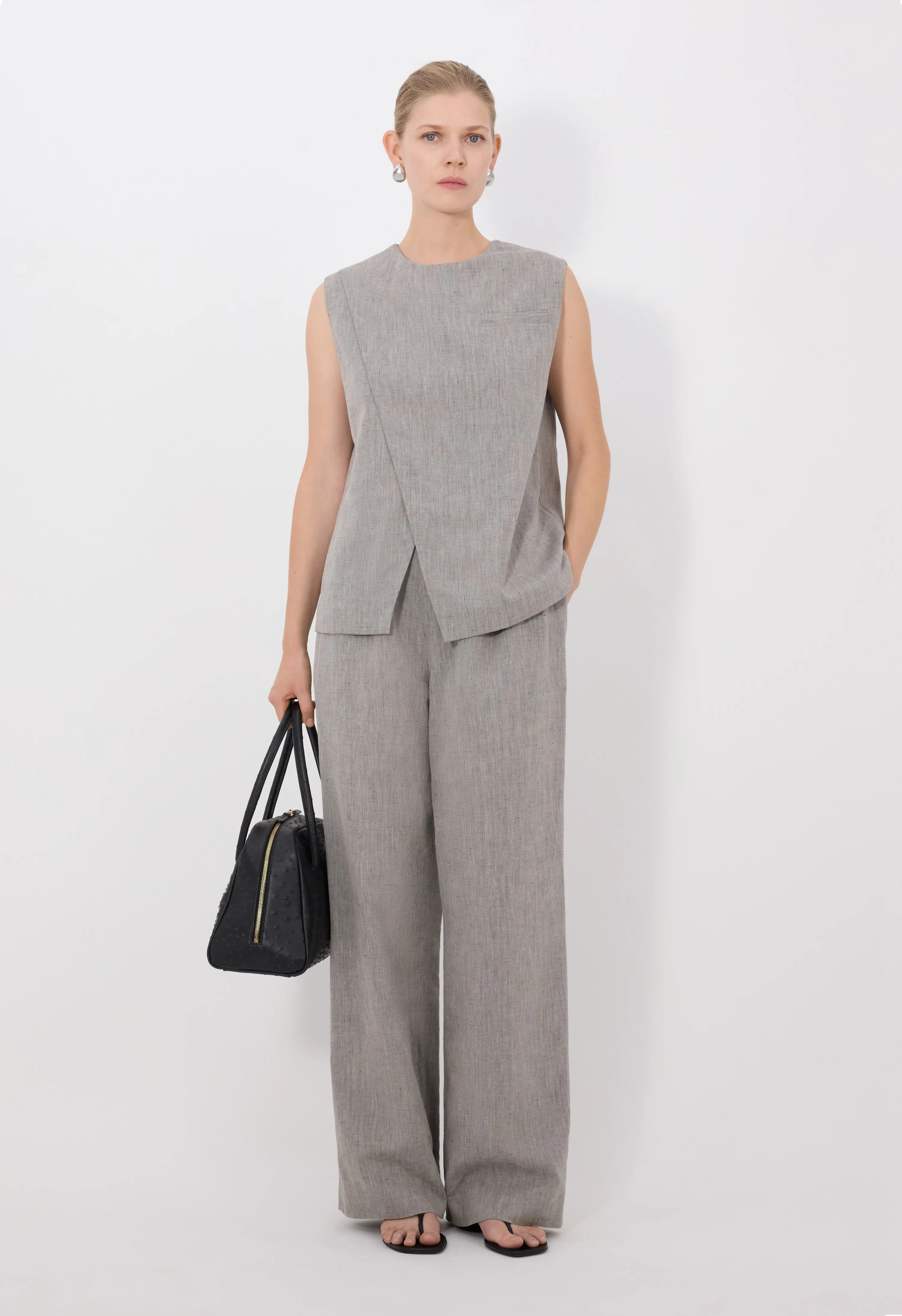 DELLA Asymmetric linen cotton top sold by Loulou De Saison