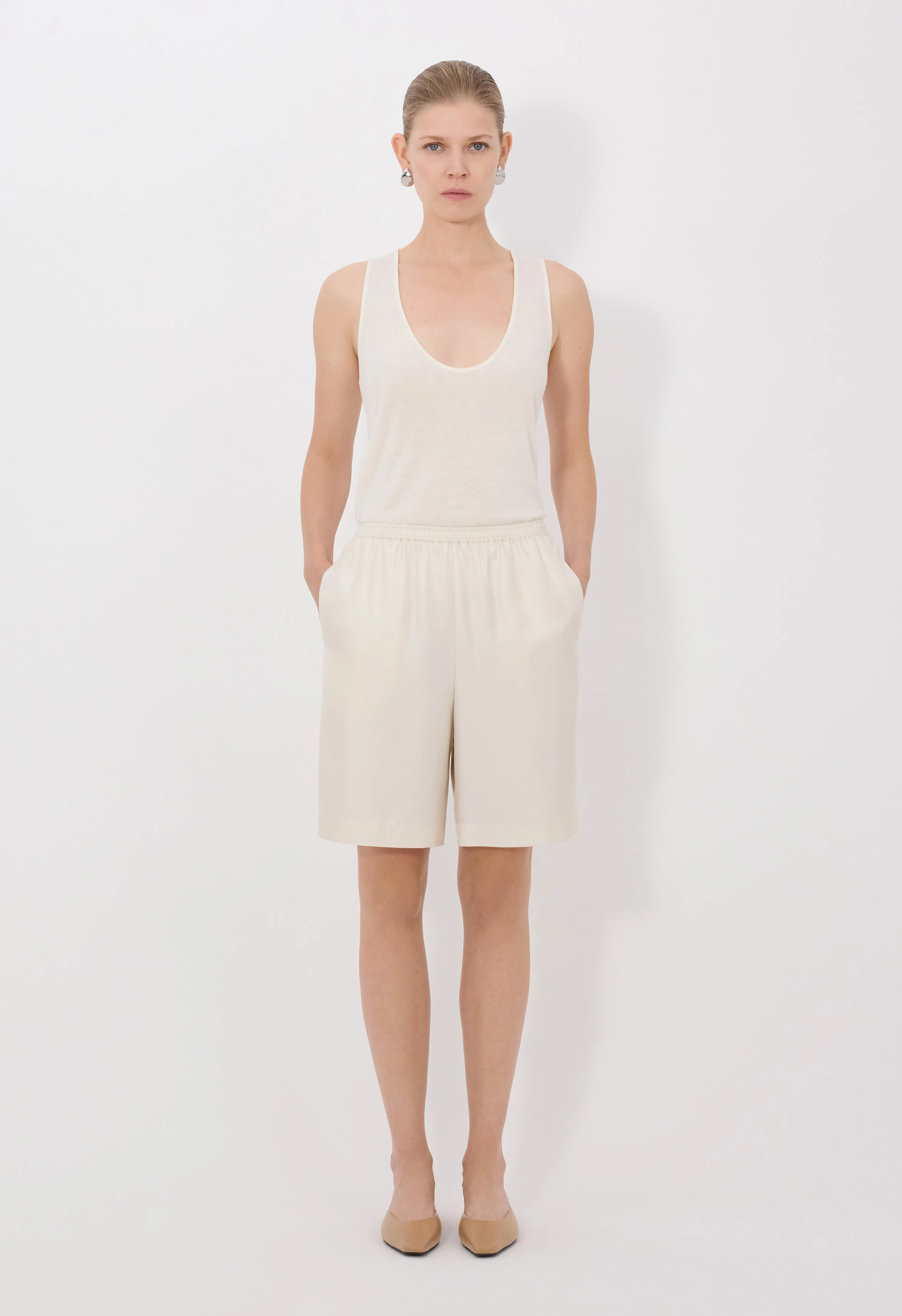 ZINIA LDS Silk twill bermuda sold by Loulou De Saison