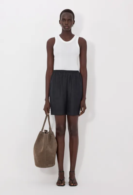 ZINIA LDS Silk twill bermuda sold by Loulou De Saison