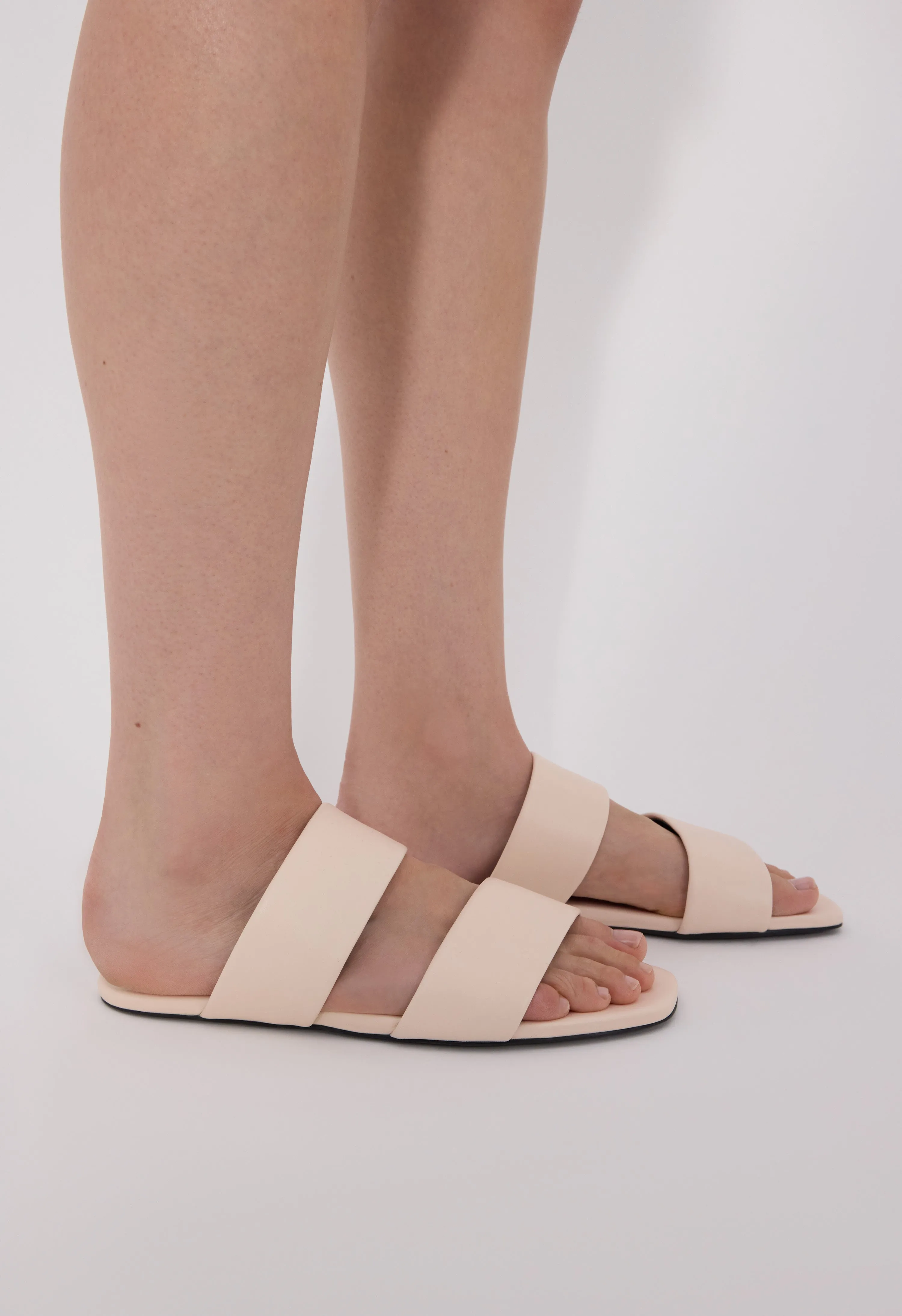 KAIRO Flat slide sandals sold by Loulou De Saison product image thumbnail 2