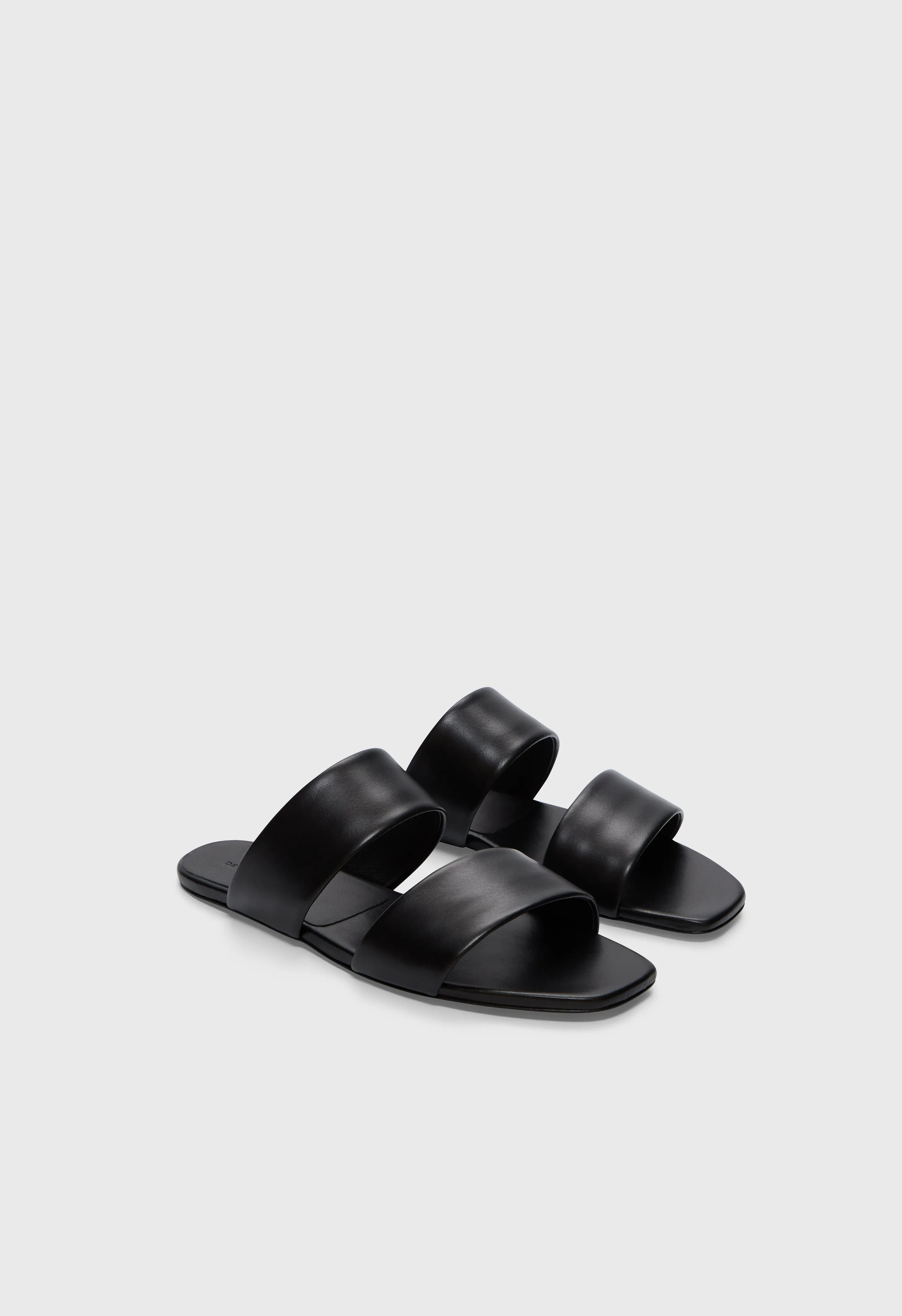 KAIRO Flat slide sandals sold by Loulou De Saison