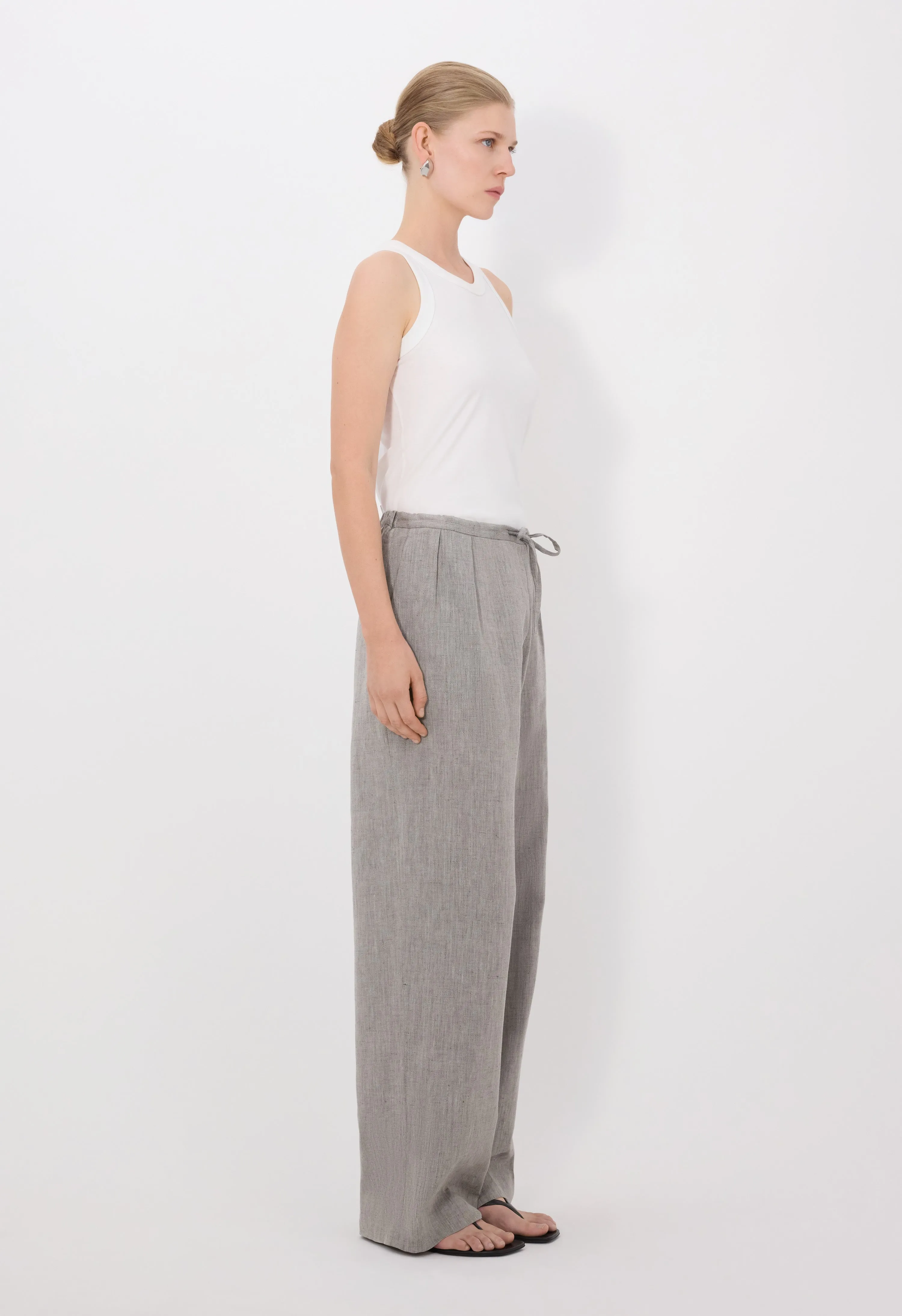 CLARK Pleated trousers sold by Loulou De Saison product image thumbnail 3