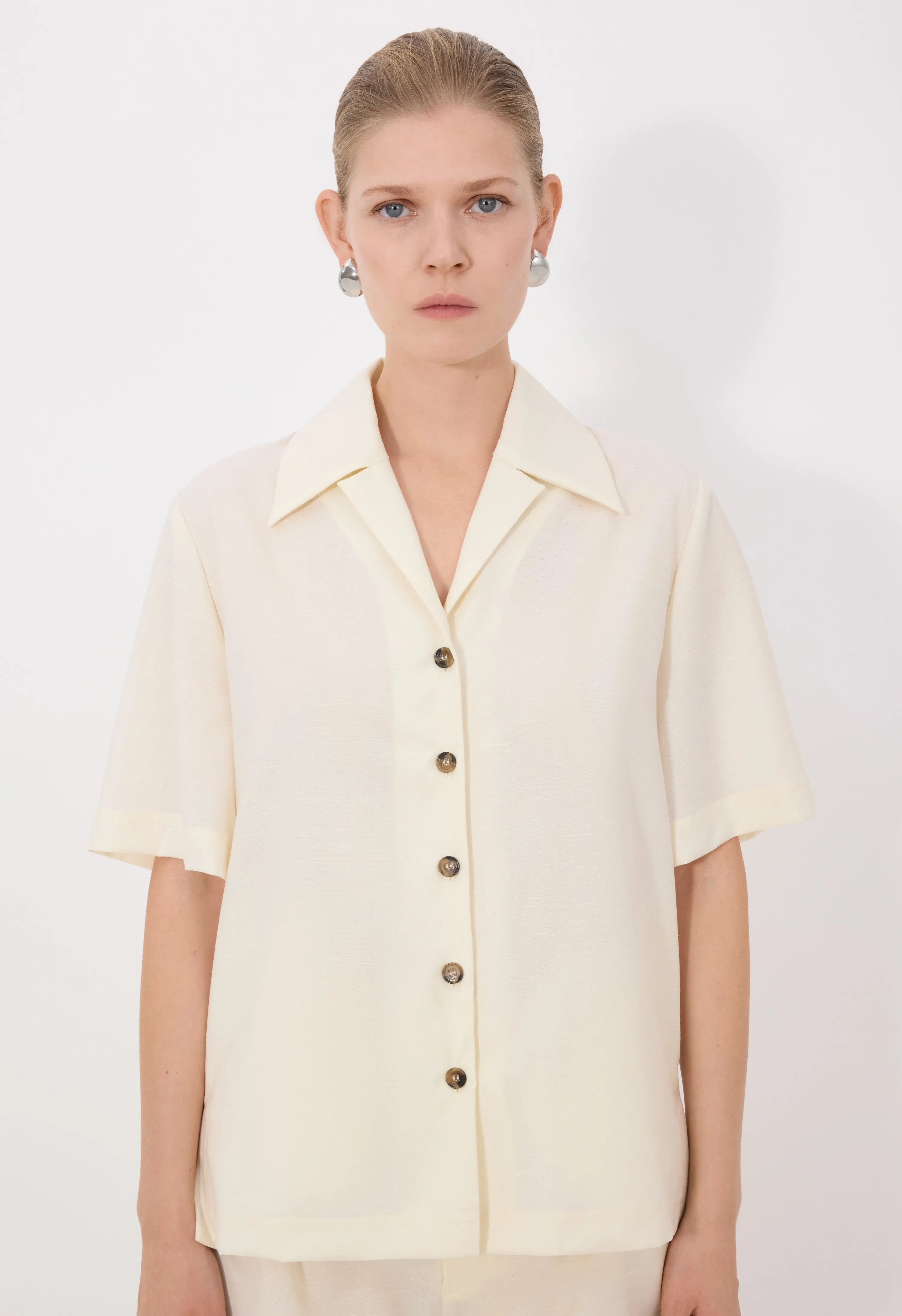 BOA Oversized short-sleeve shirt sold by Loulou De Saison product image thumbnail 4