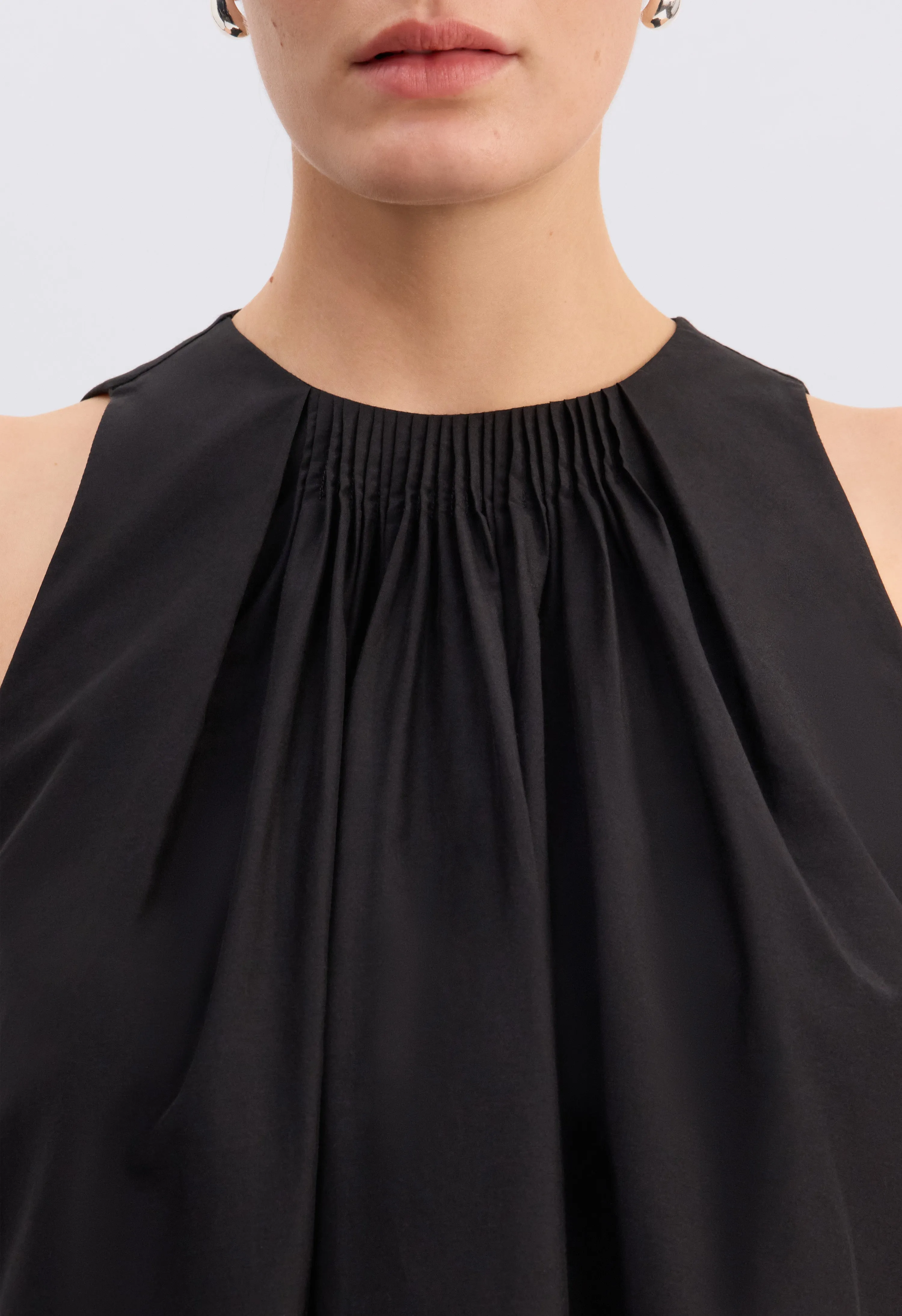 LIAO Flaring gathered top sold by Loulou De Saison product image thumbnail 4