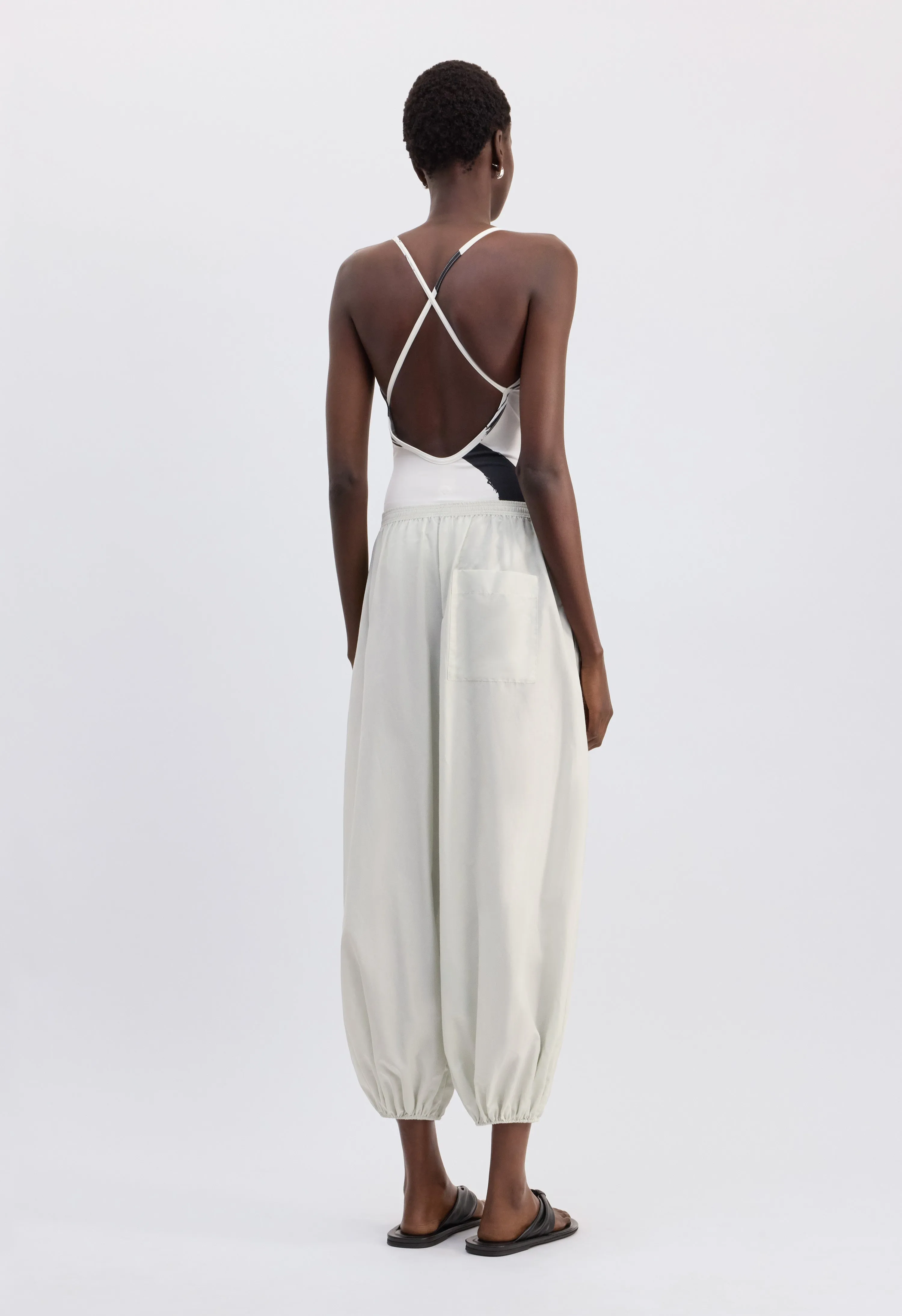 ALMAYA Cocoon trousers sold by Loulou De Saison product image thumbnail 5