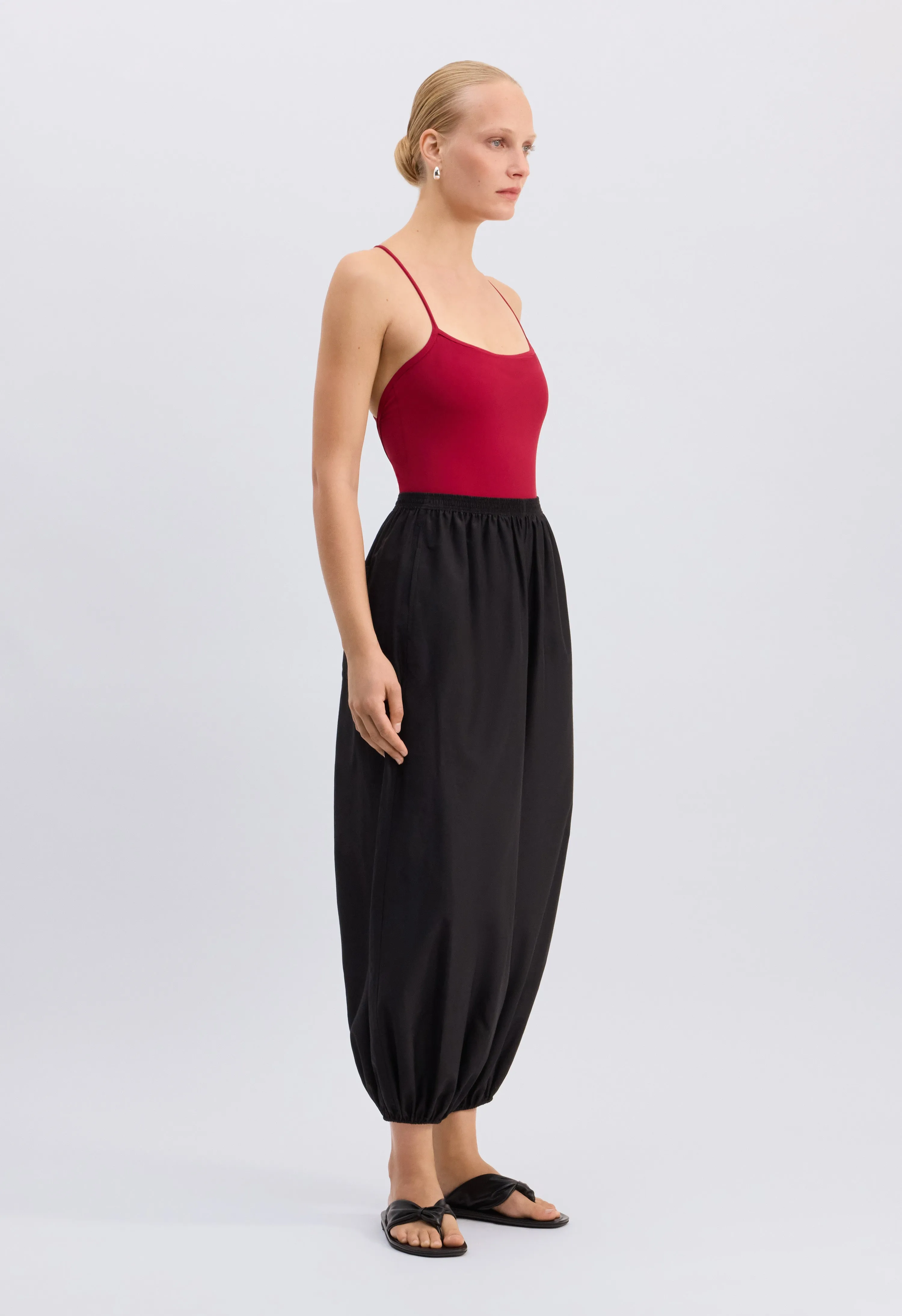 ALMAYA Cocoon trousers sold by Loulou De Saison product image thumbnail 3