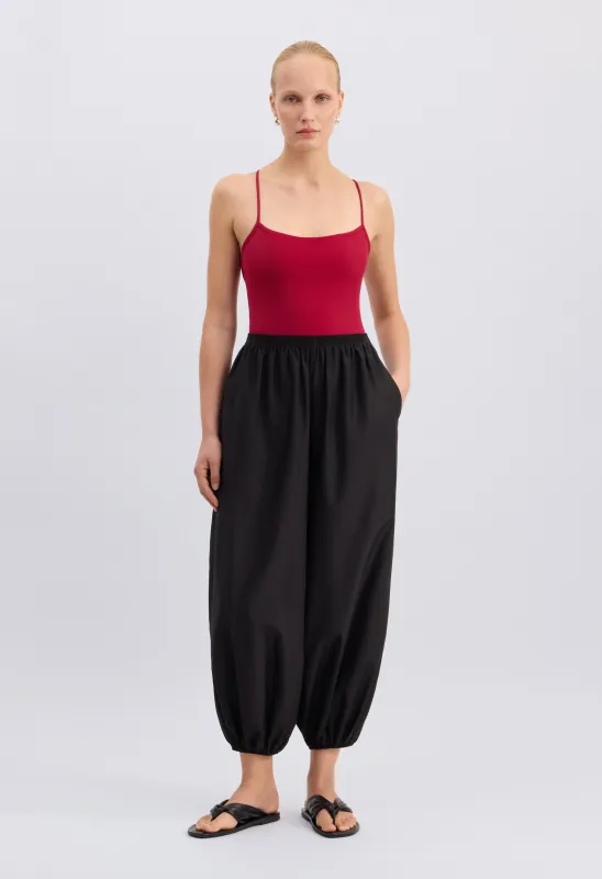 ALMAYA Cocoon trousers made by Loulou De Saison