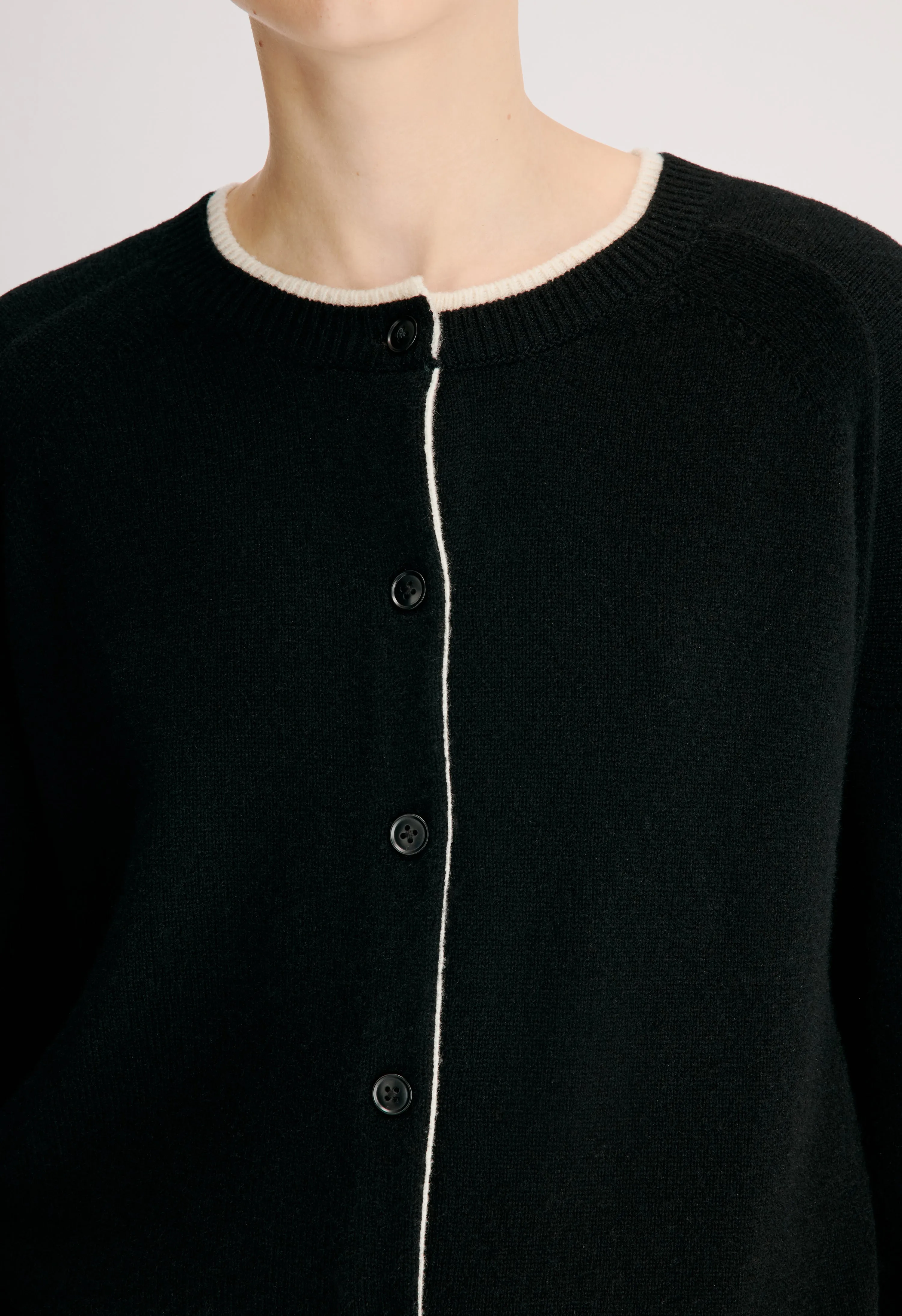 NICOLA Bicolor cashmere cardigan sold by Loulou De Saison product image thumbnail 4