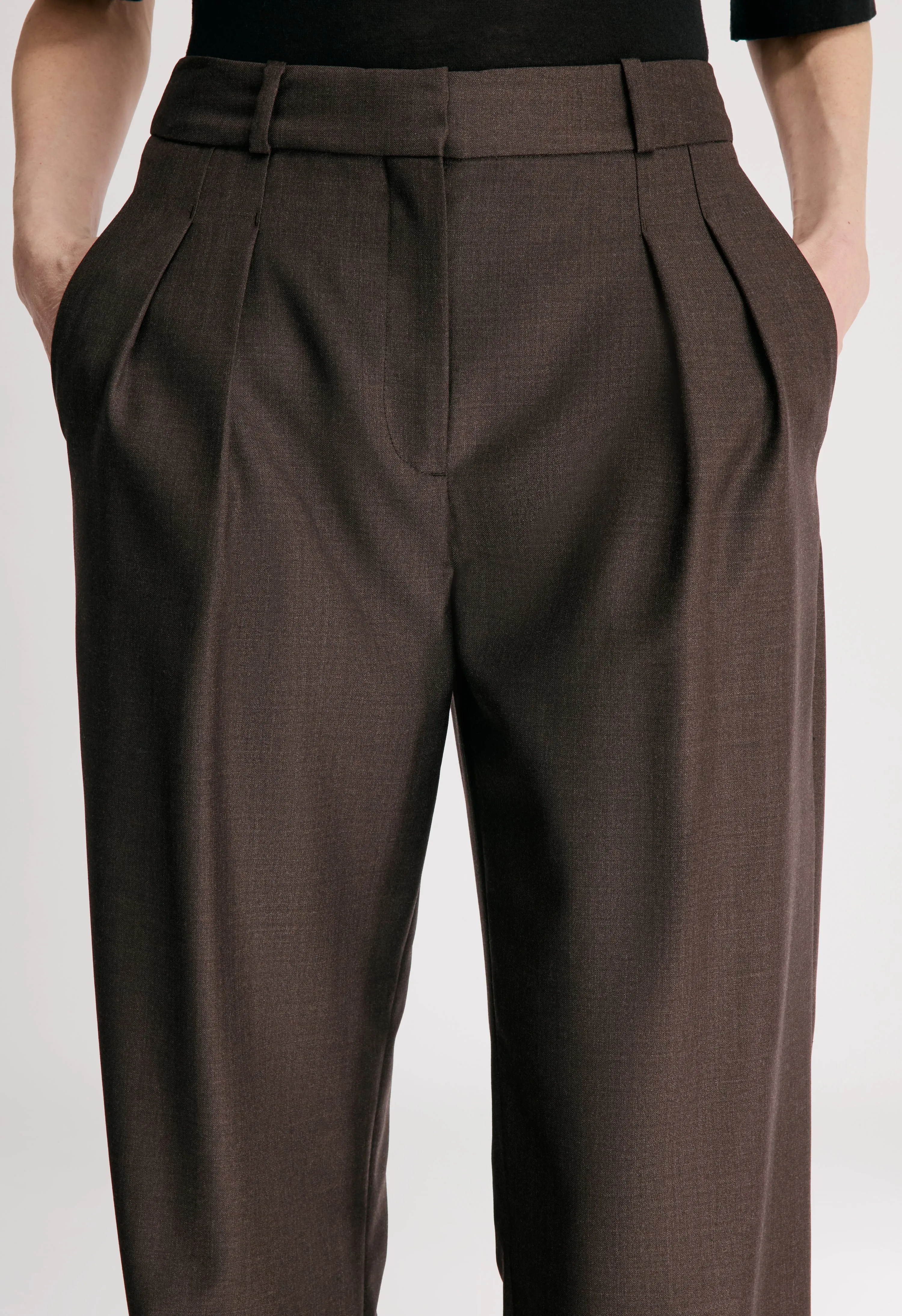 SBIRU LDS Virgin wool pleated trousers sold by Loulou De Saison product image thumbnail 4