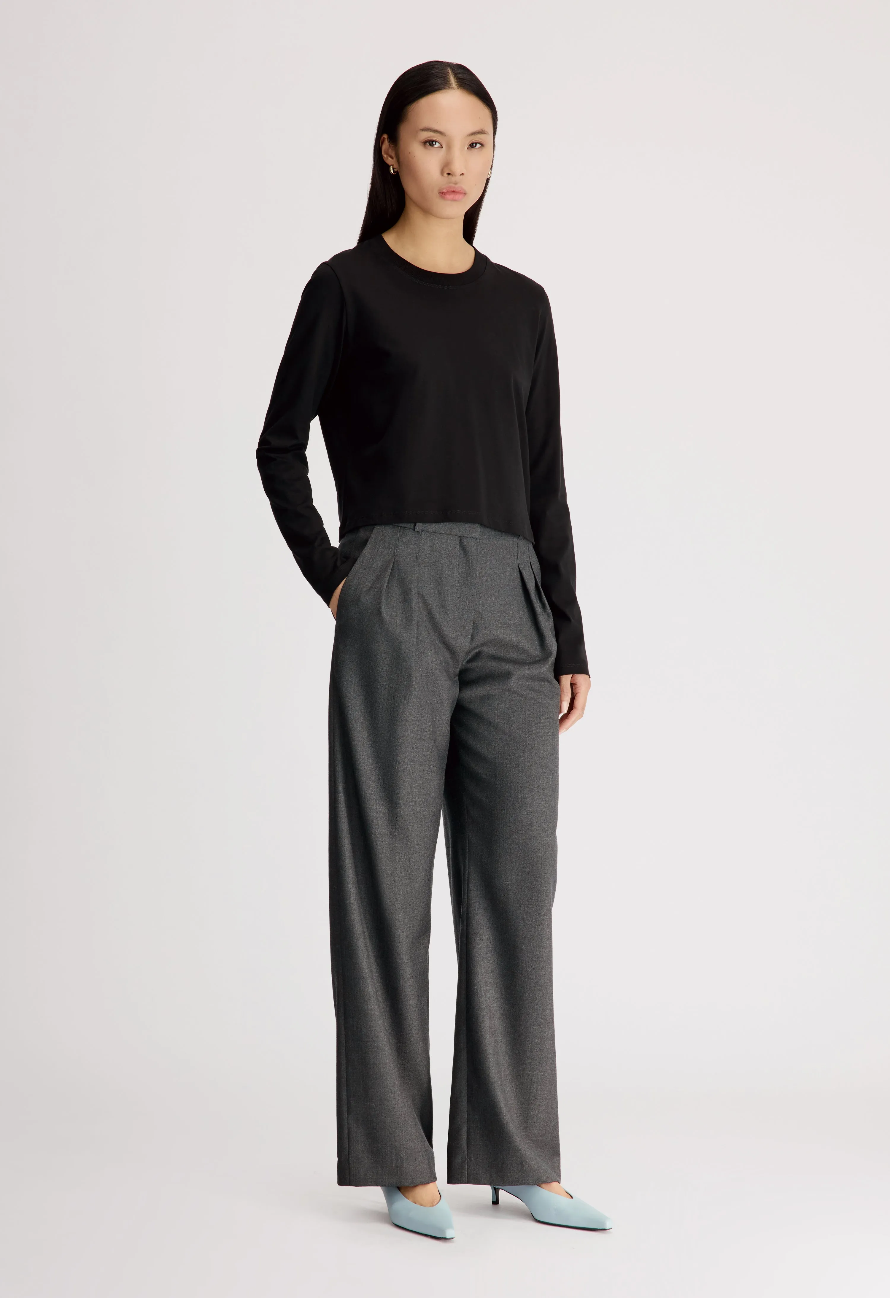 SBIRU LDS Virgin wool pleated trousers sold by Loulou De Saison product image thumbnail 3