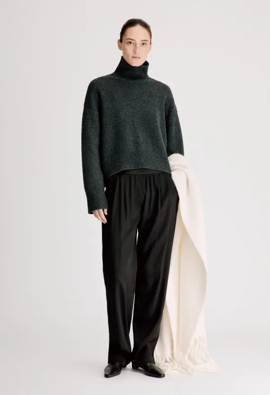 JONAH Dense cashmere sweater made by Loulou De Saison
