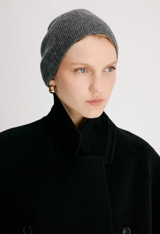 YANA Wool blend beanie made by Loulou De Saison