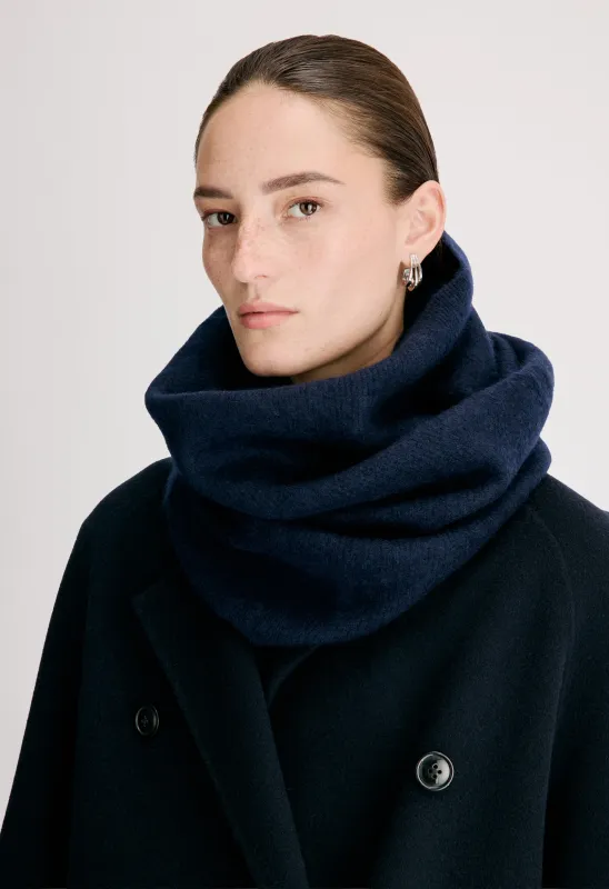LARRY Wool blend snood made by Loulou De Saison