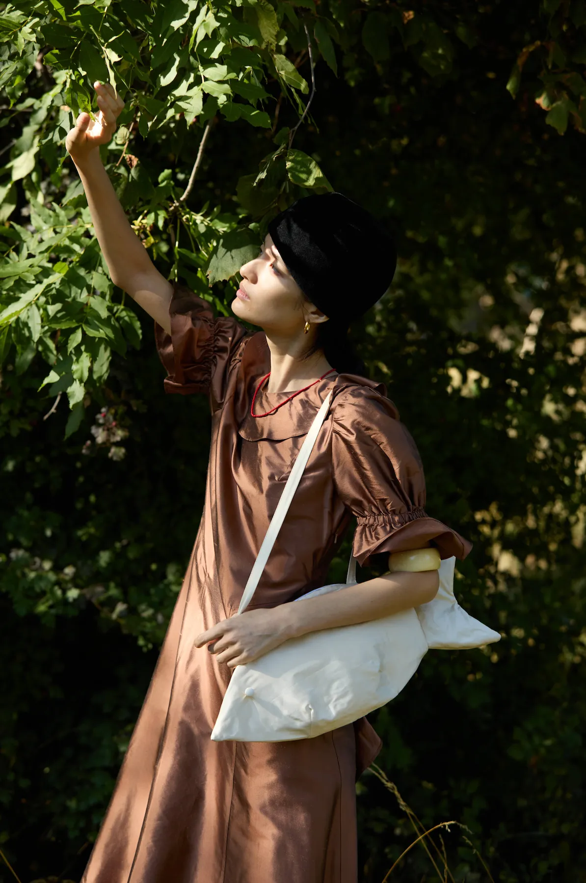 IVORY SILK DUPION FISH BAG sold by Cawley product image thumbnail 2
