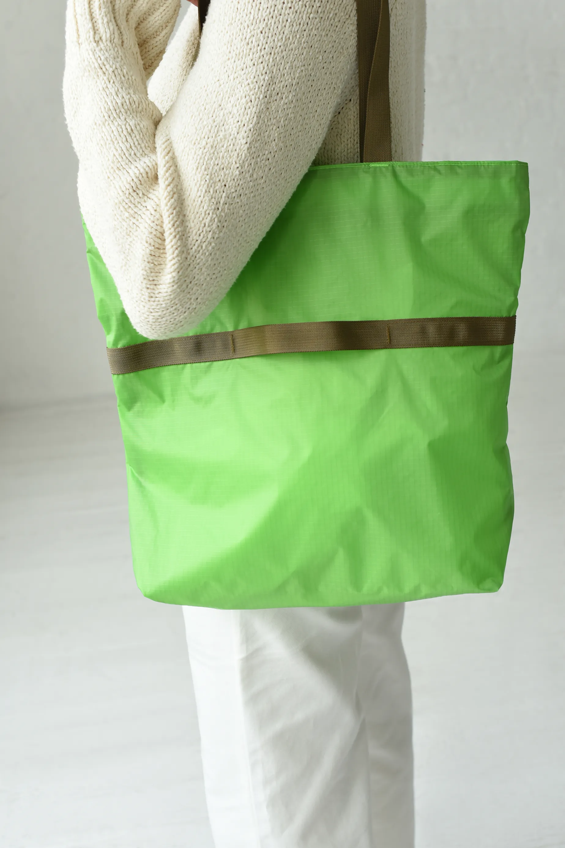 LIME GREEN/COYOTE (RN-S-13) sold by 864