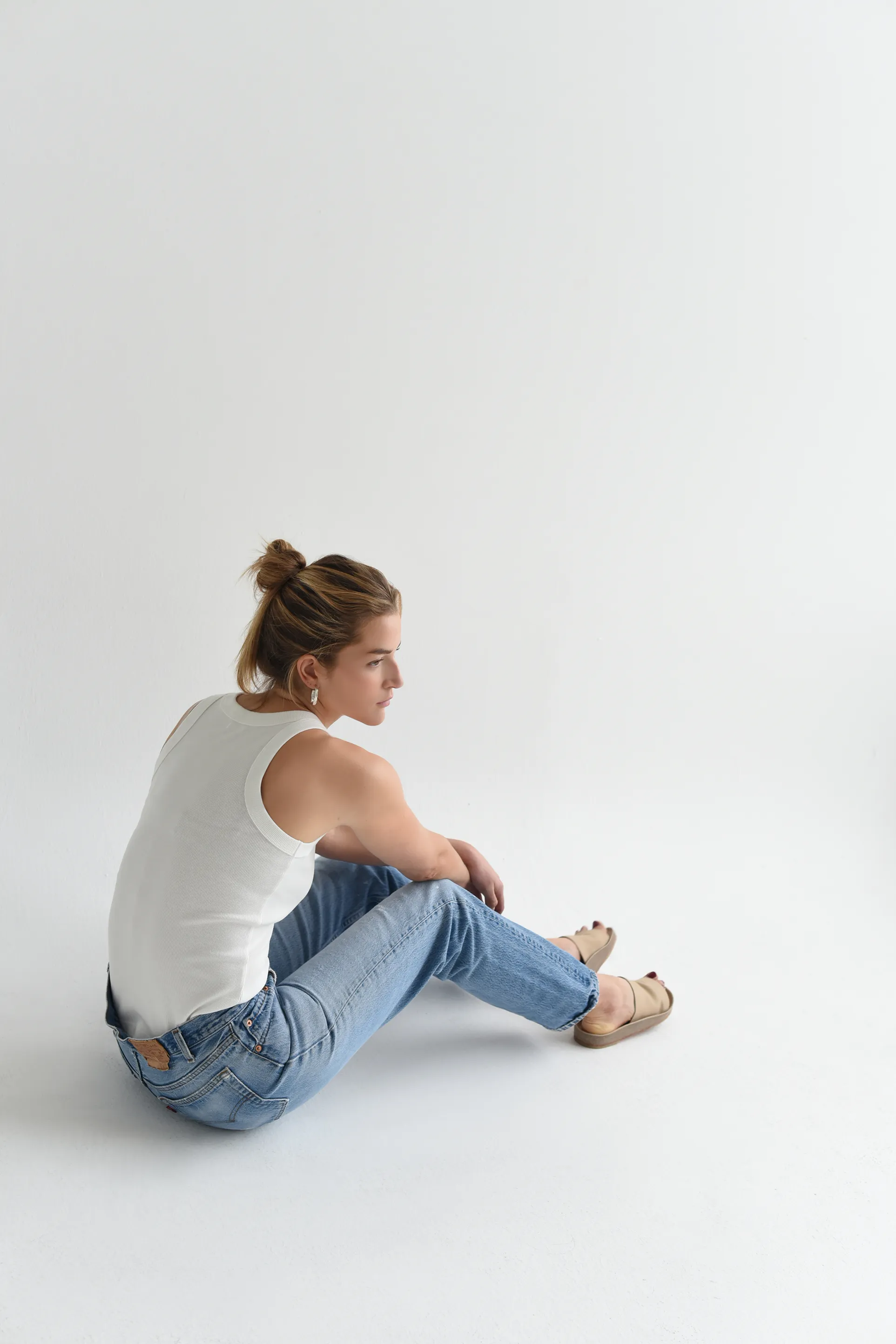 White sold by 864 product image thumbnail 5