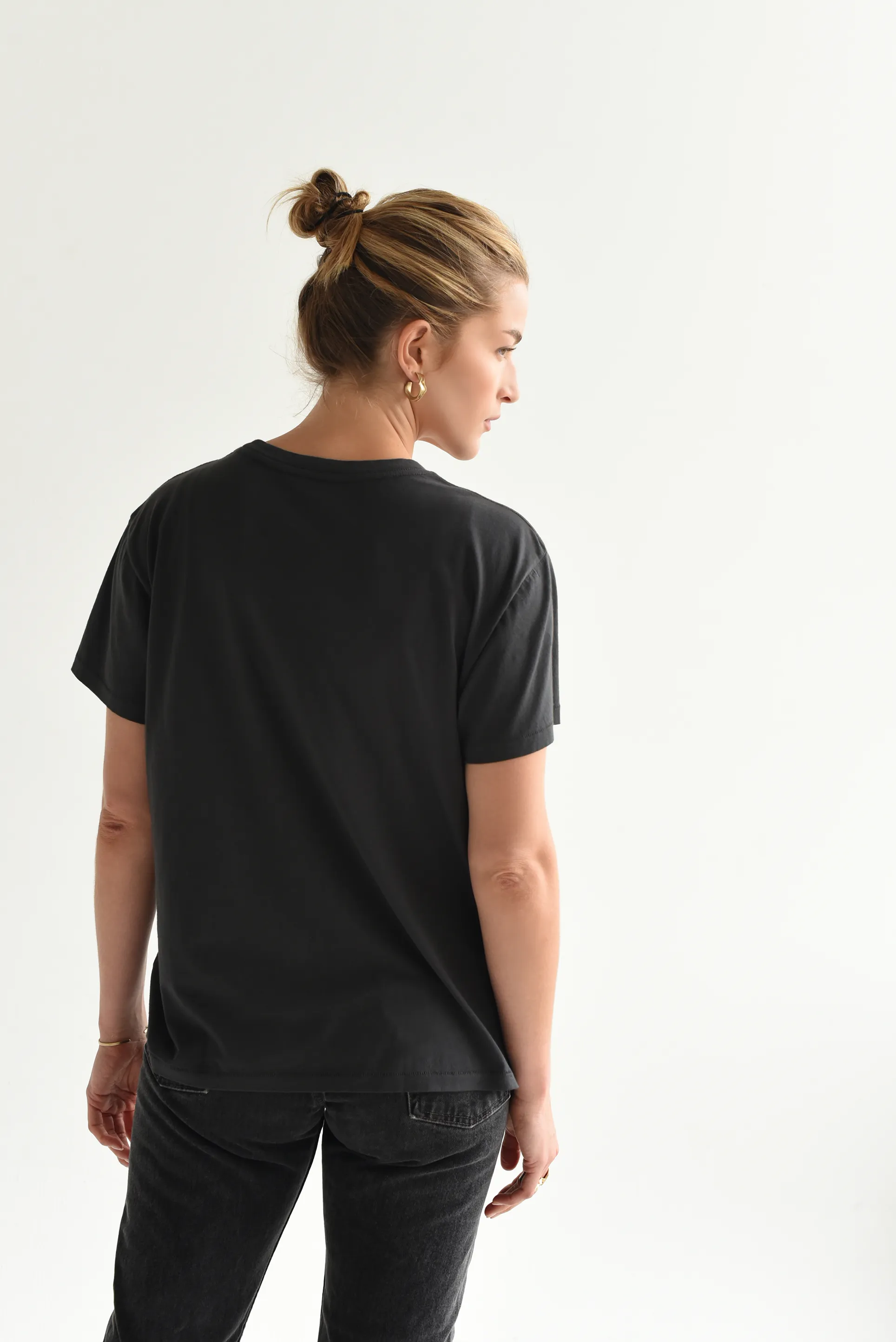 Charcoal sold by 864 product image thumbnail 4