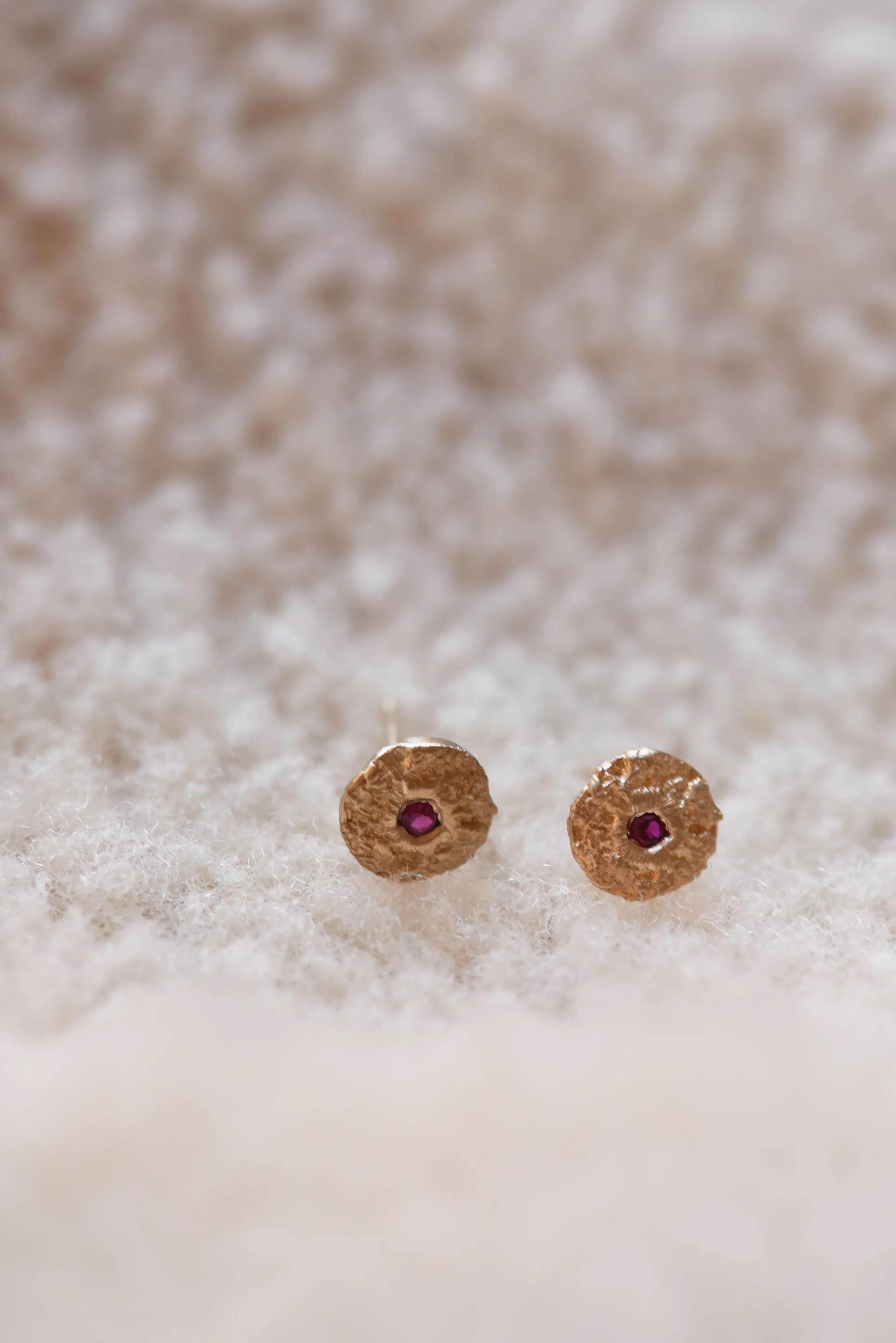 EA-TRU-01 sold by 864