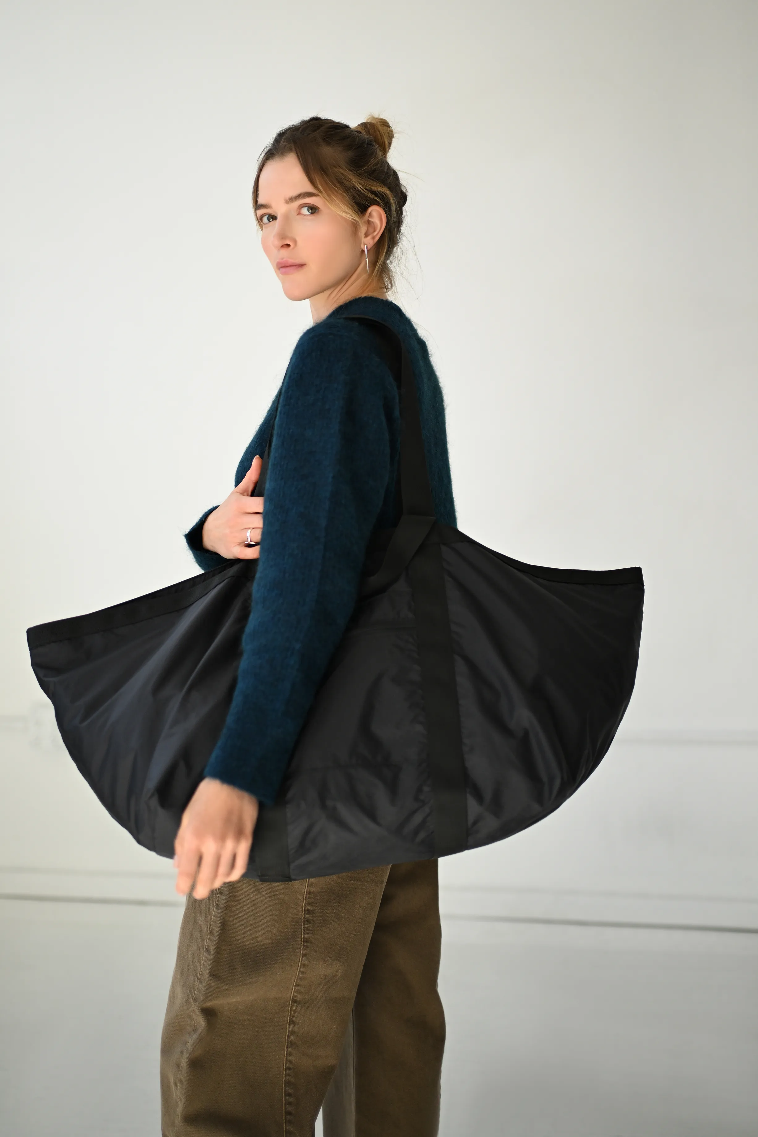 BLACK/BLACK (RN-W-01) sold by 864 product image thumbnail 2