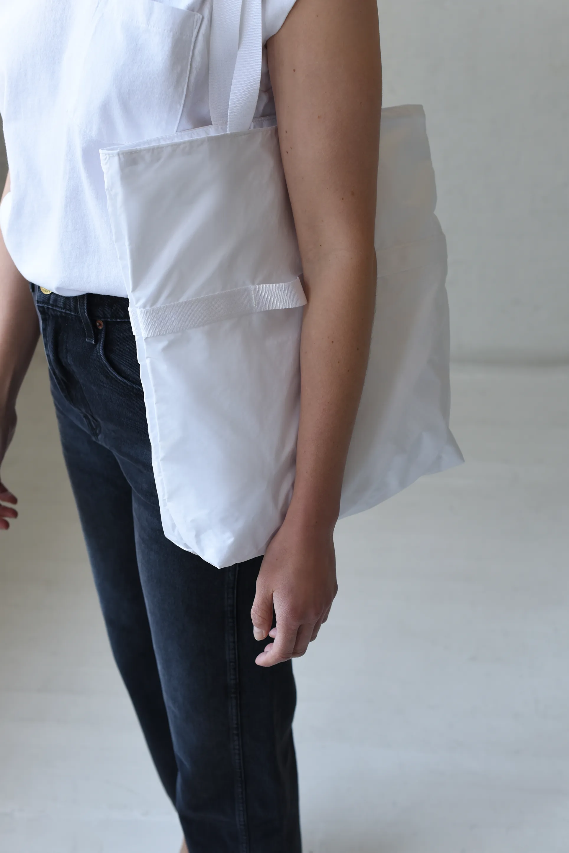 WHITE/WHITE (RN-S-05) sold by 864 product image thumbnail 4