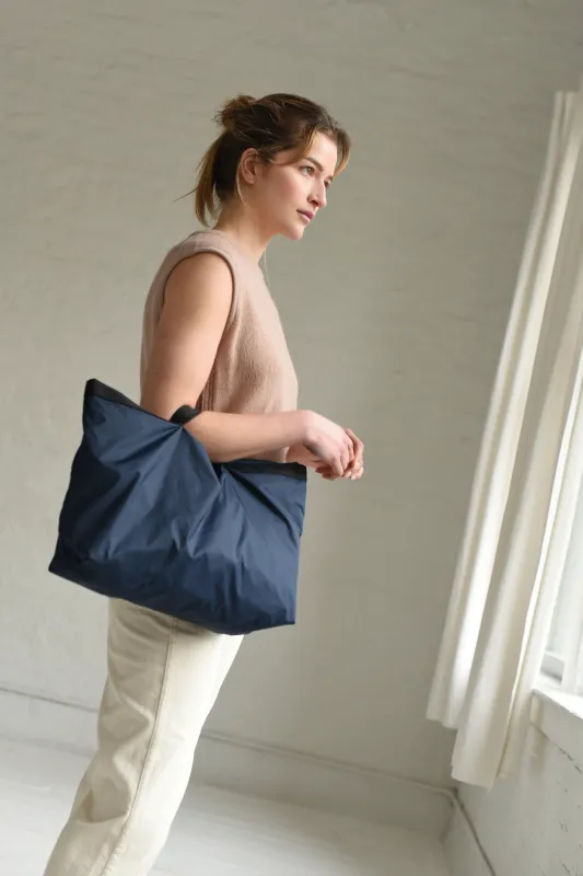 NAVY / BLACK (RN-M-04) sold by 864