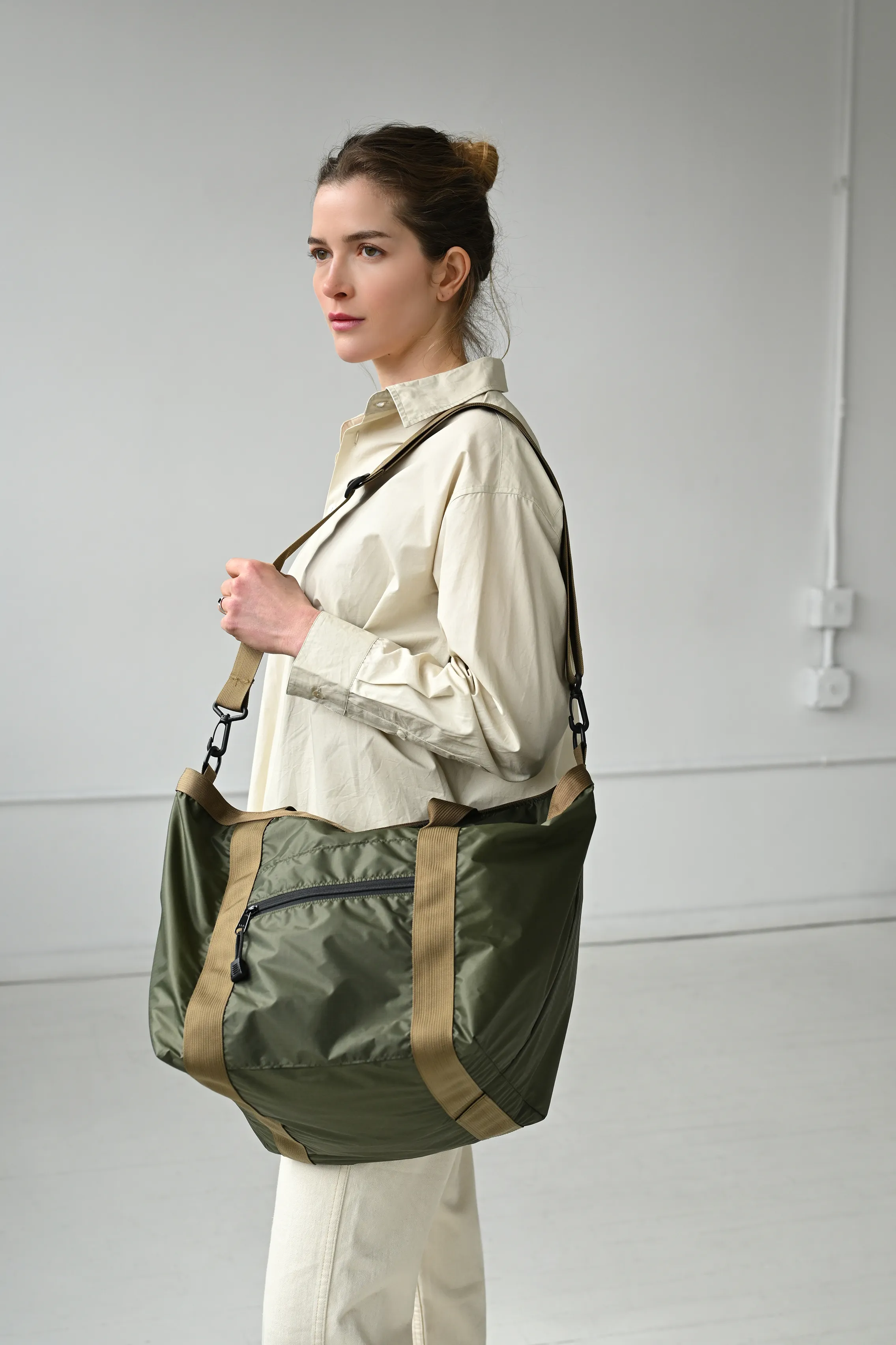 Small Weekender Bag - Olive/Coyote (RN-WS-02) sold by 864 product image thumbnail 4