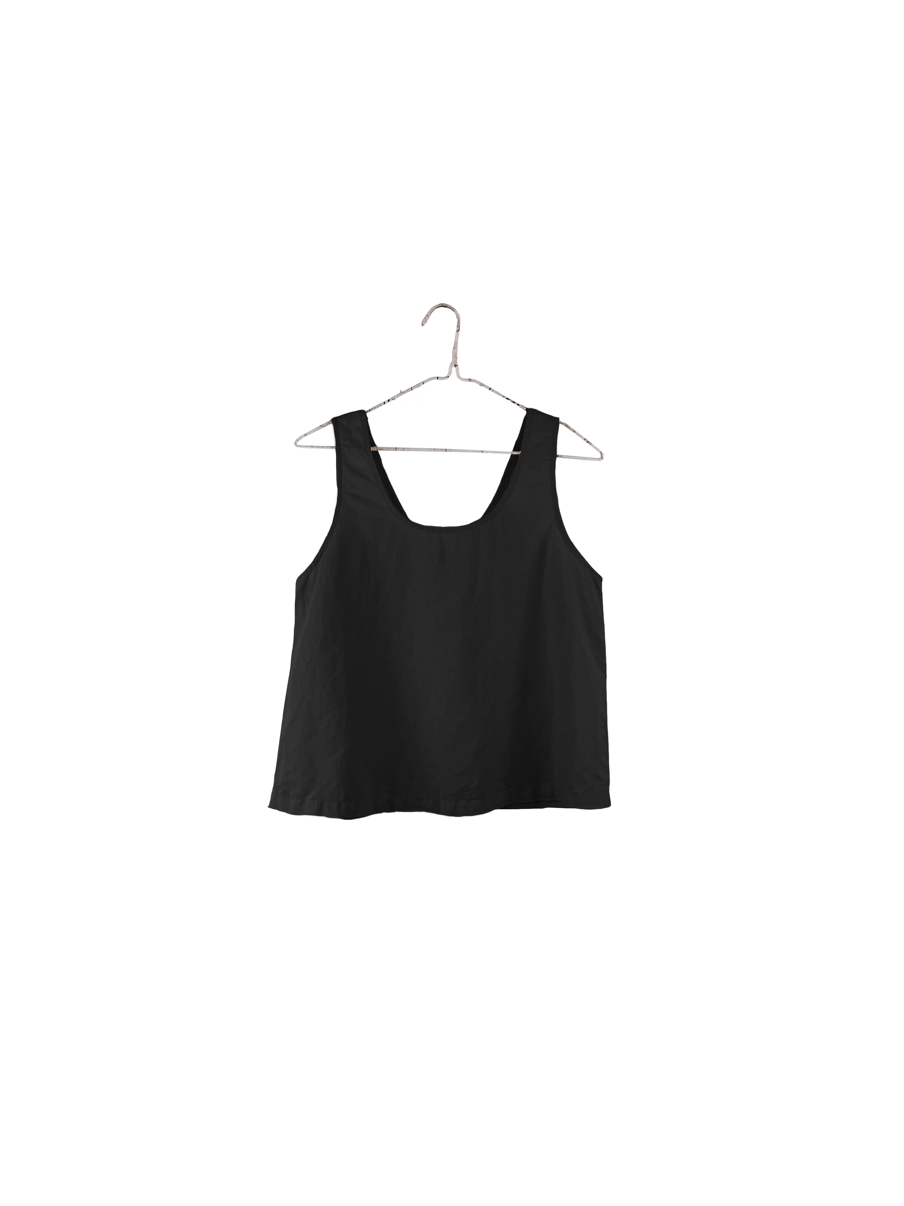 Reversible Linen Top sold by It is well L.A. product image thumbnail 4